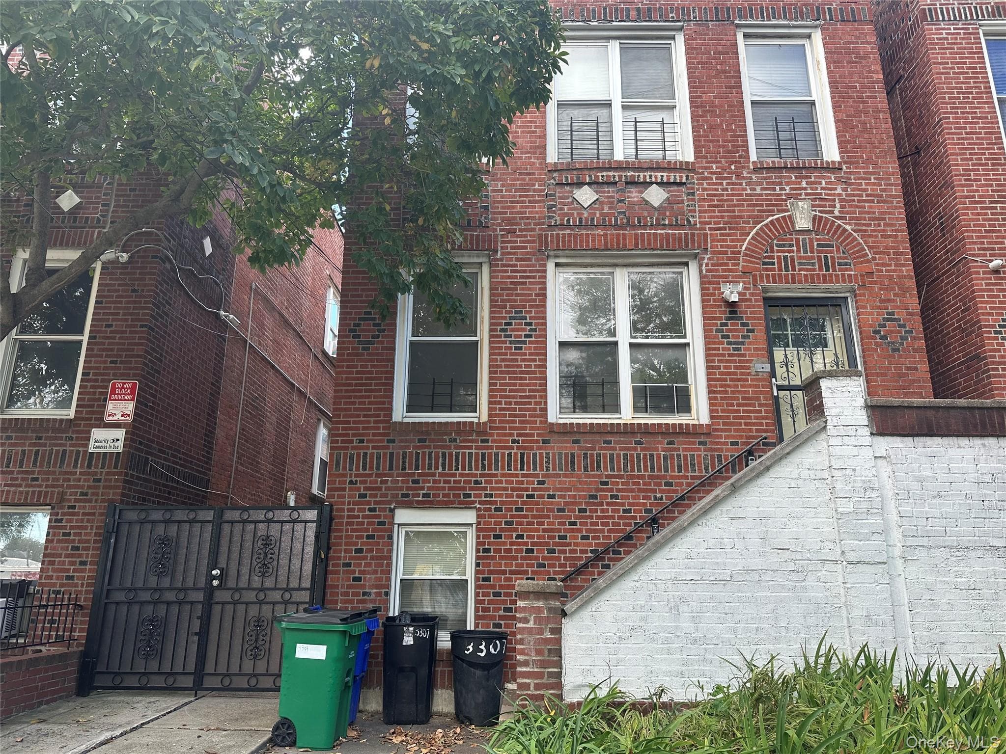3307 Bruckner Boulevard Unit: 1 photo 1