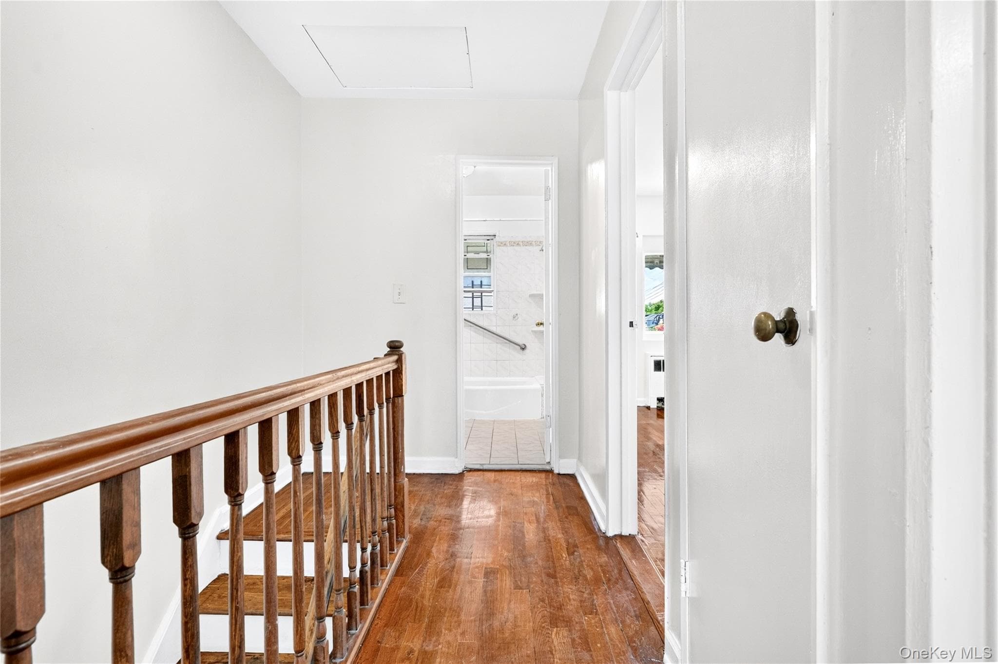 3885 Paulding Avenue thumbnail 37