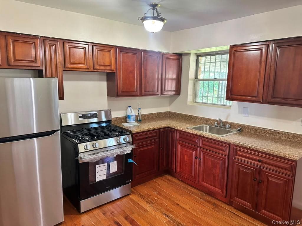 3885 Paulding Avenue thumbnail 27
