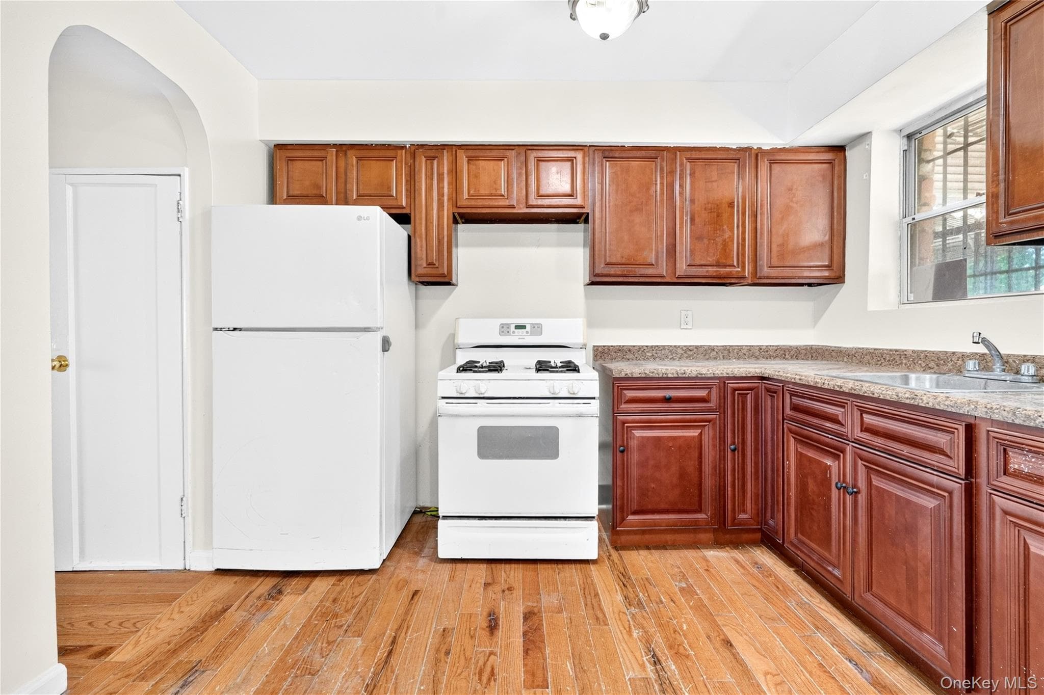 3885 Paulding Avenue thumbnail 29