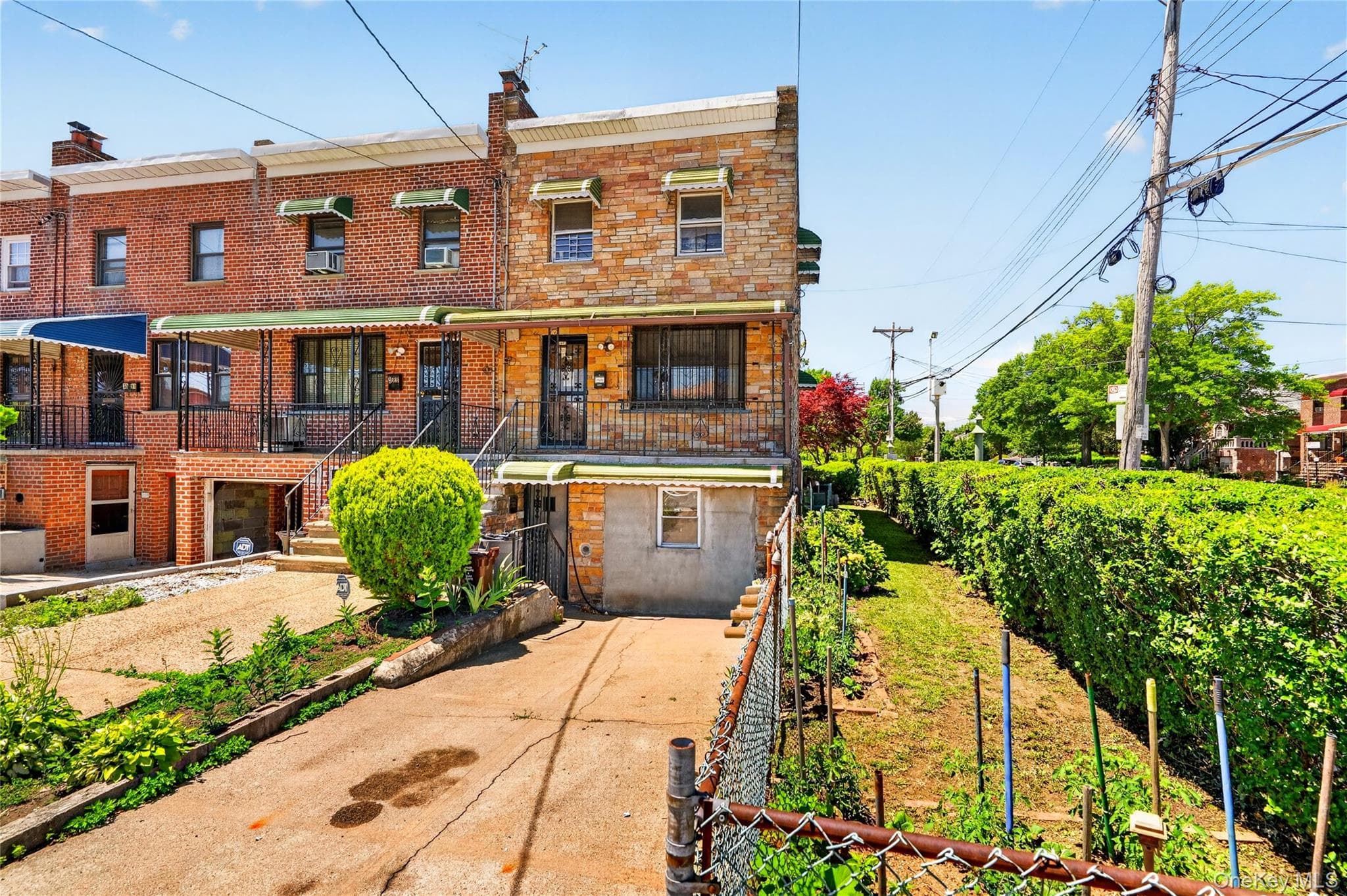 3885 Paulding Avenue thumbnail 7