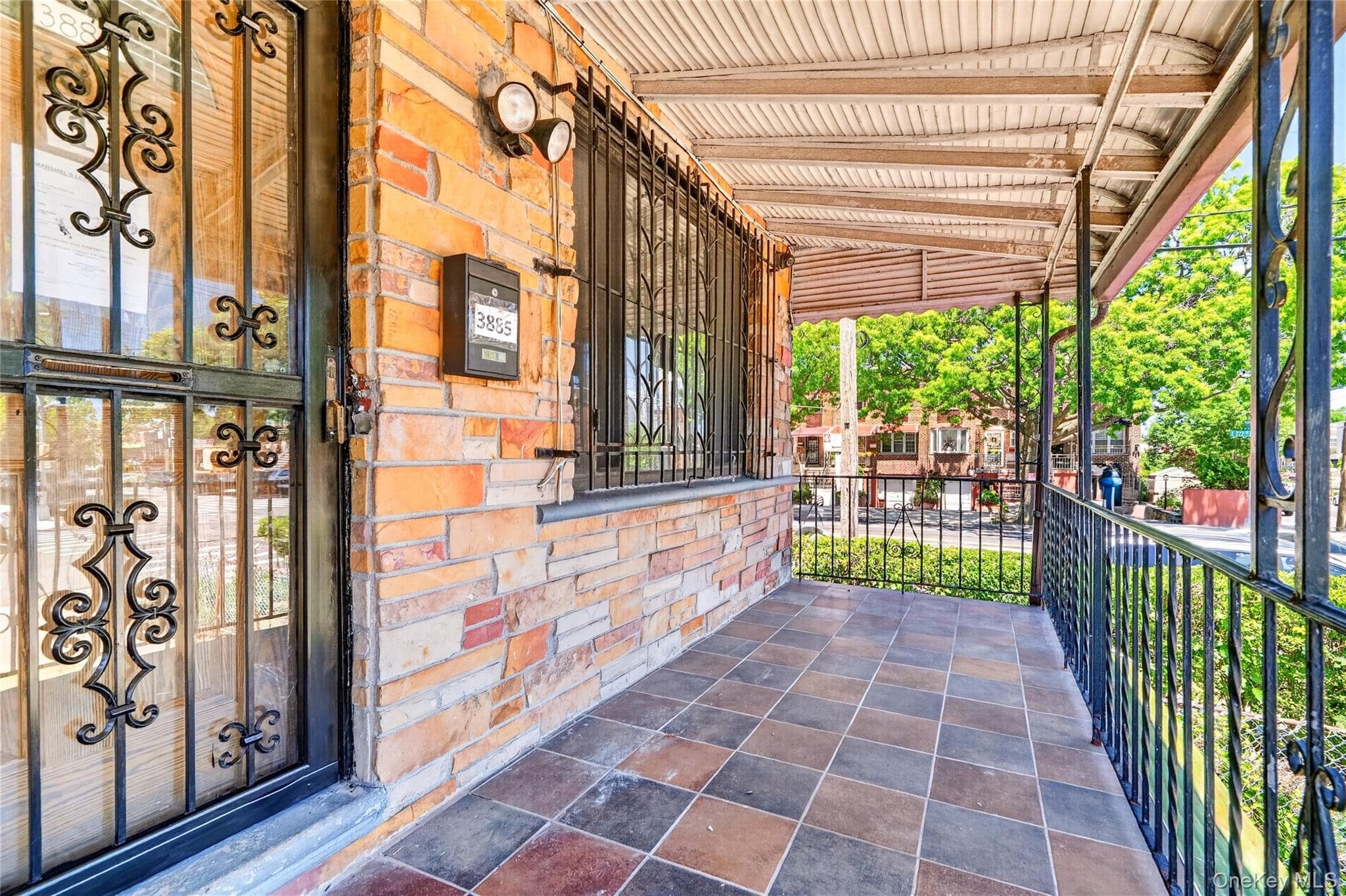 3885 Paulding Avenue thumbnail 10