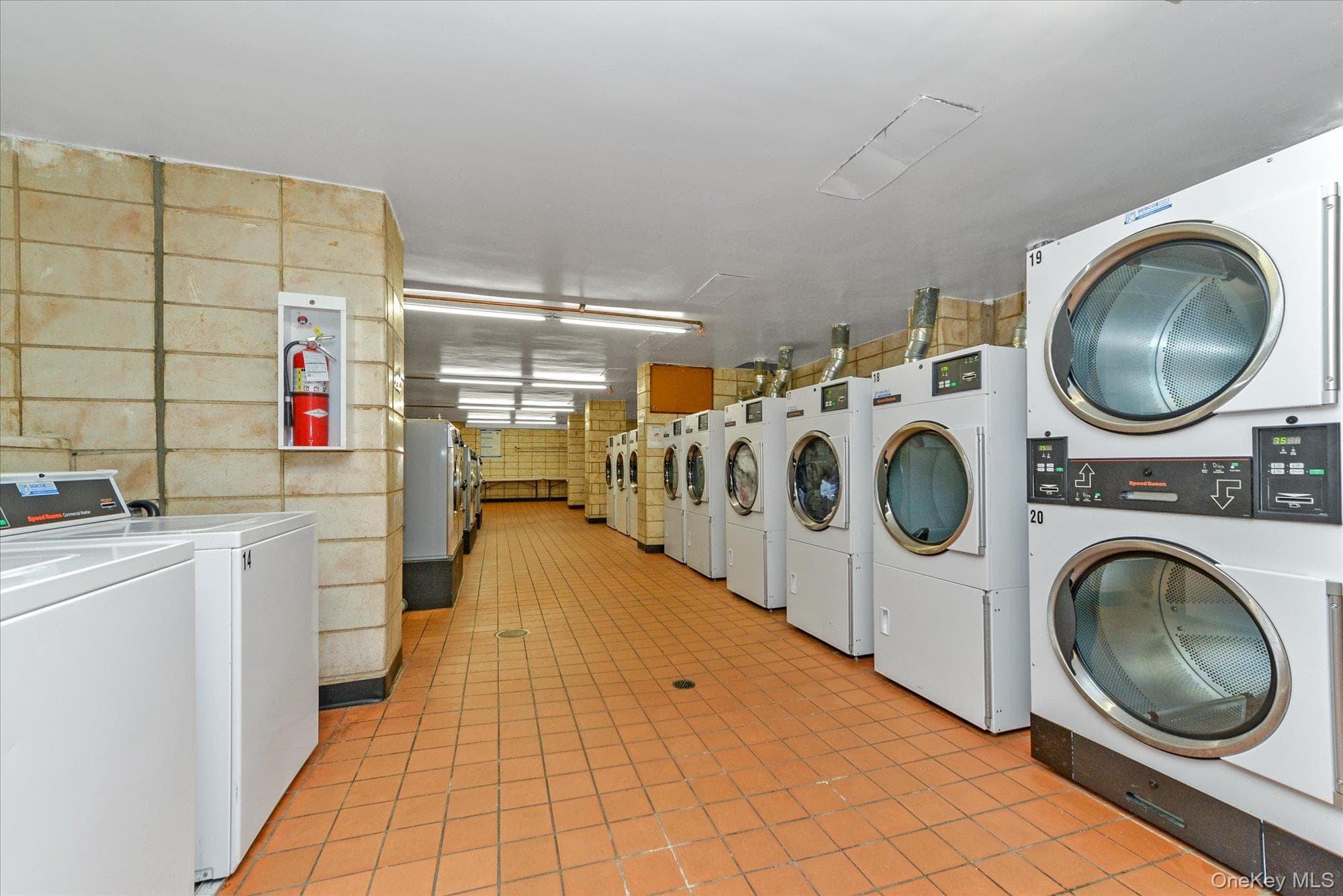 61-20 Grand Central Parkway Unit: C303 thumbnail 18