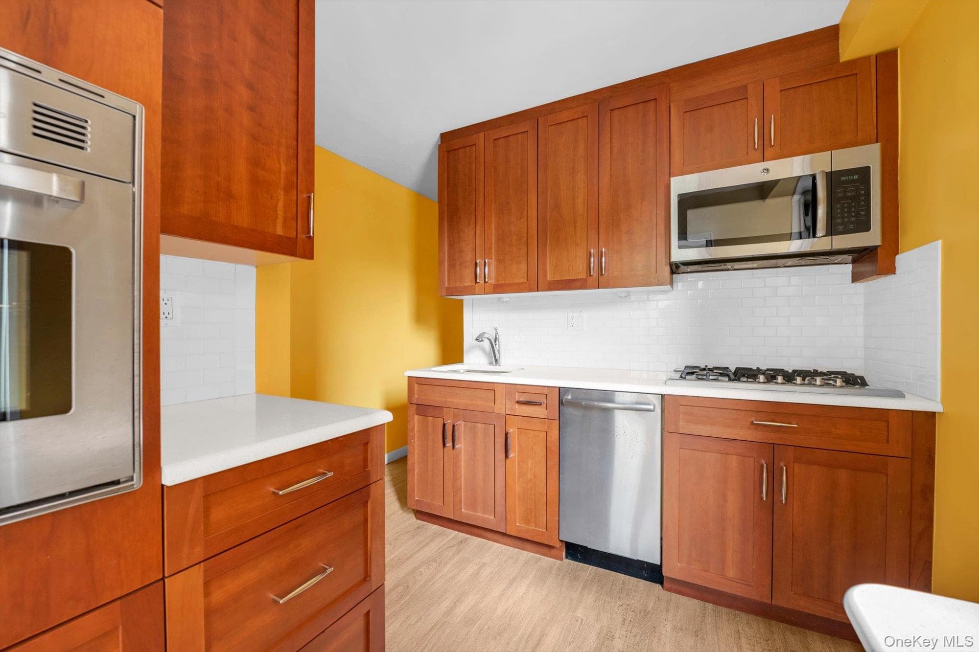 61-20 Grand Central Parkway Unit: C303 thumbnail 9