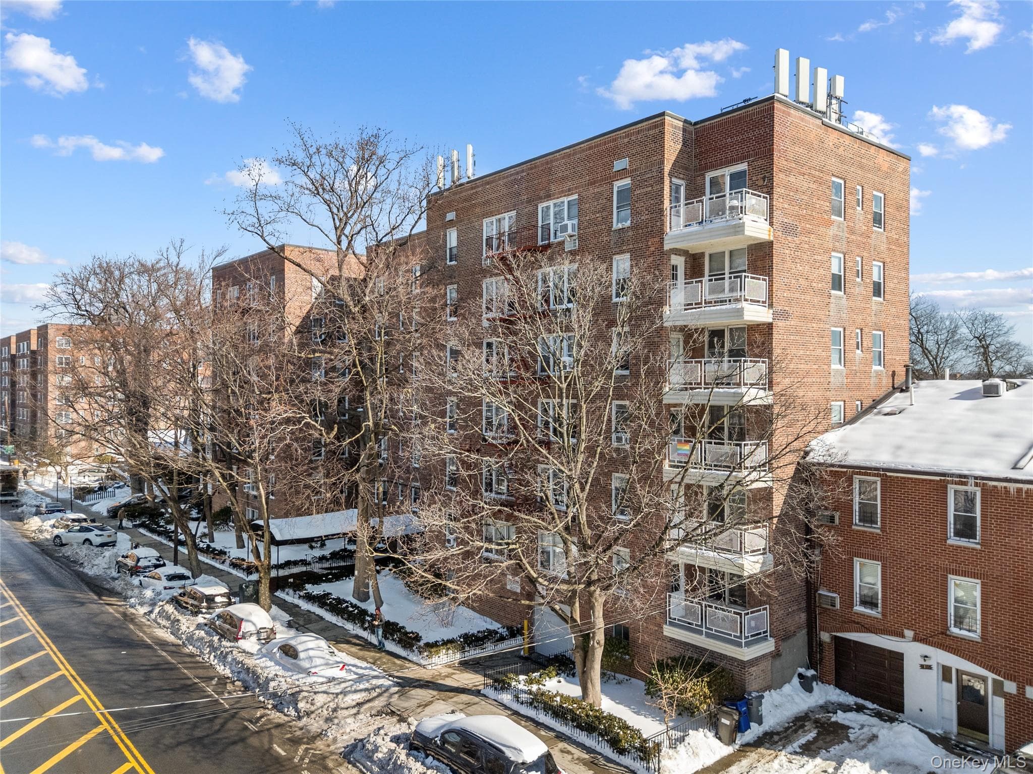 6200 Riverdale Avenue Unit: 7J thumbnail 5
