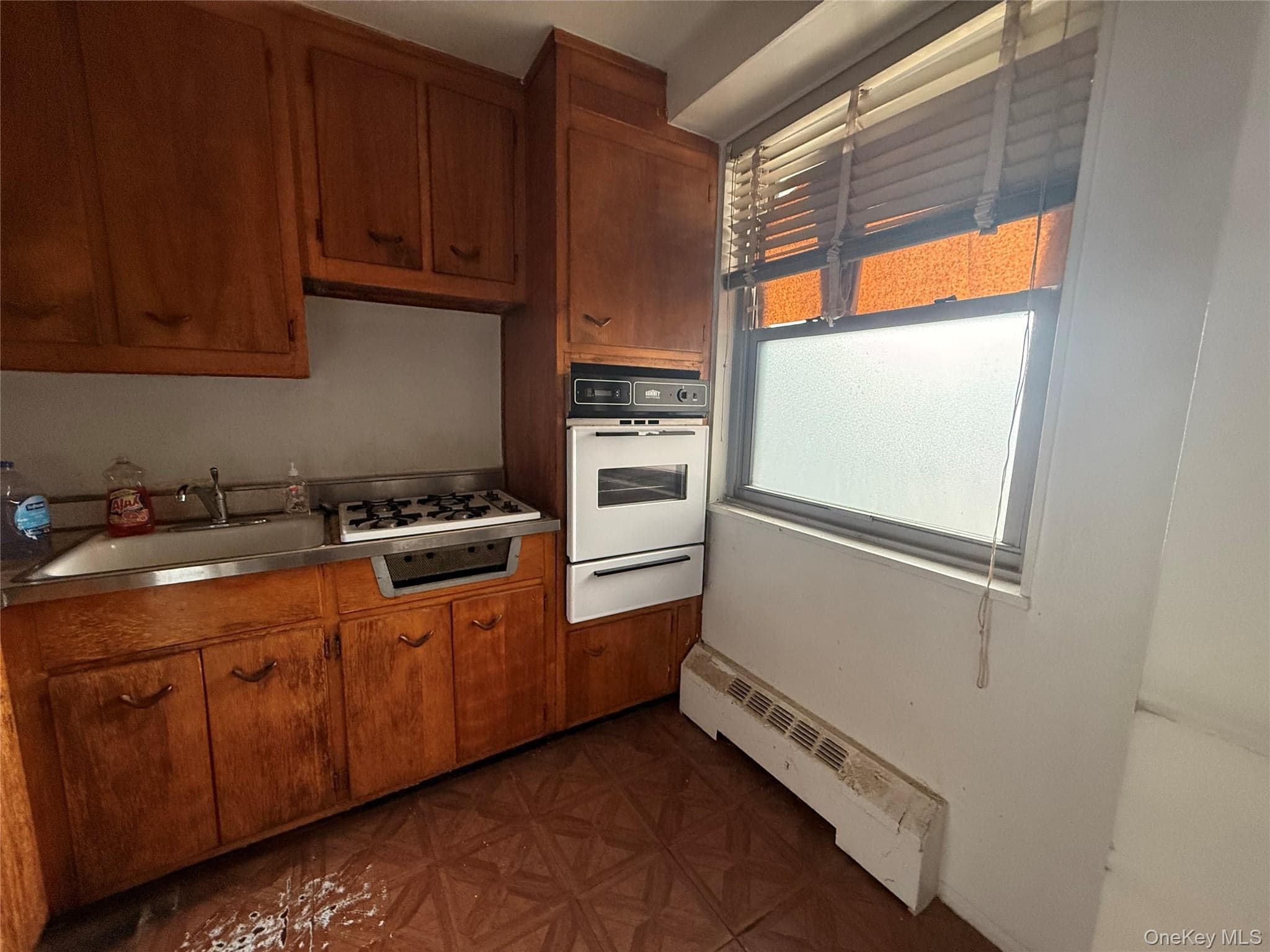 61-25 97th Street Unit: #9G thumbnail 5
