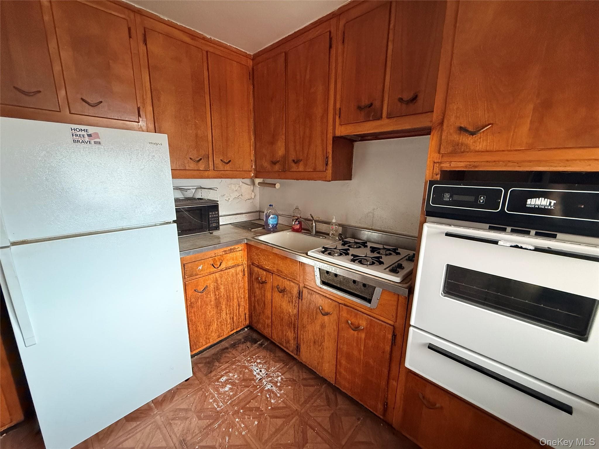 61-25 97th Street Unit: #9G thumbnail 6