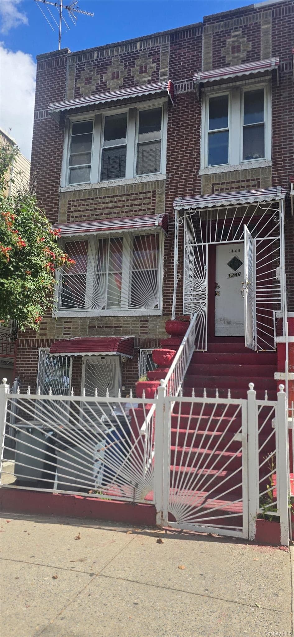 1348 Elder Avenue thumbnail 14