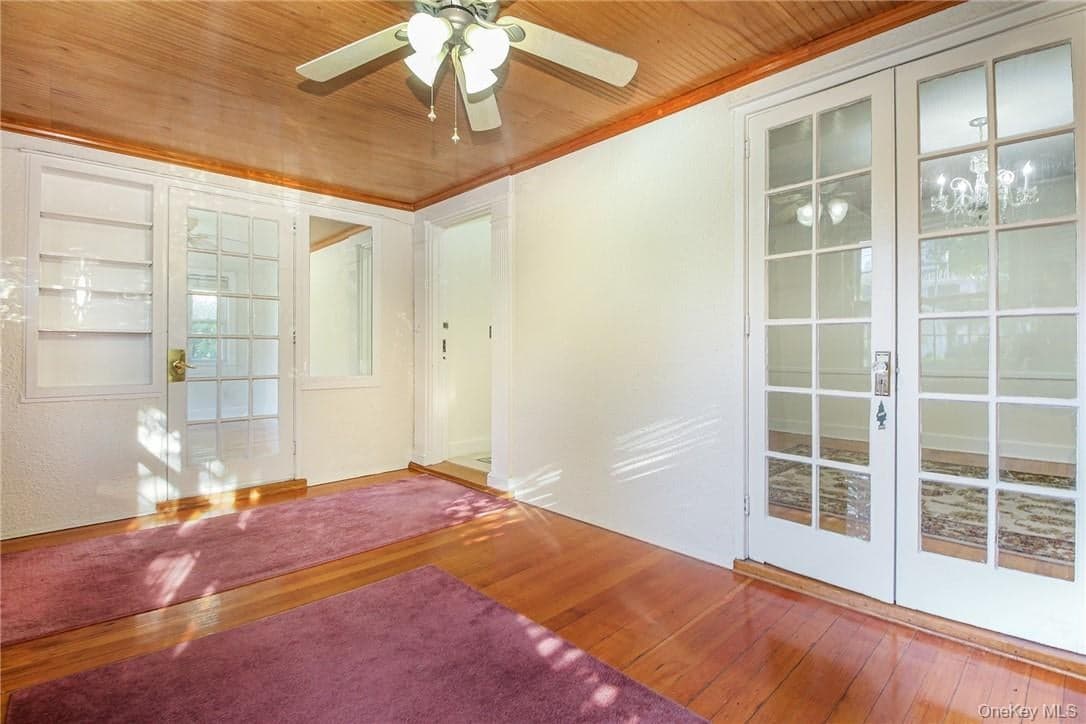 237 Coligni Avenue thumbnail 9