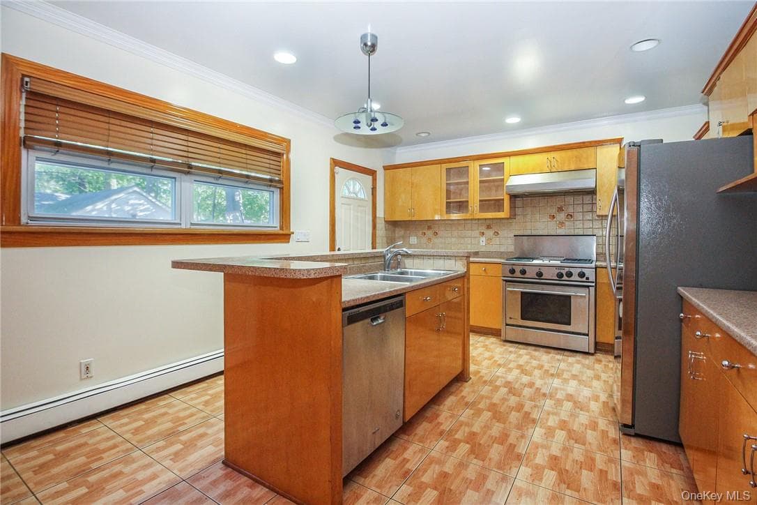 237 Coligni Avenue thumbnail 11
