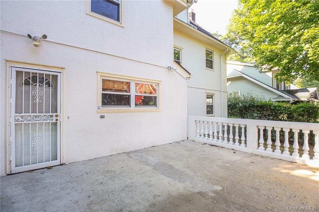 237 Coligni Avenue thumbnail 32