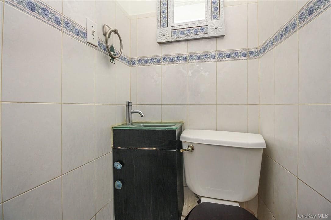 237 Coligni Avenue thumbnail 16
