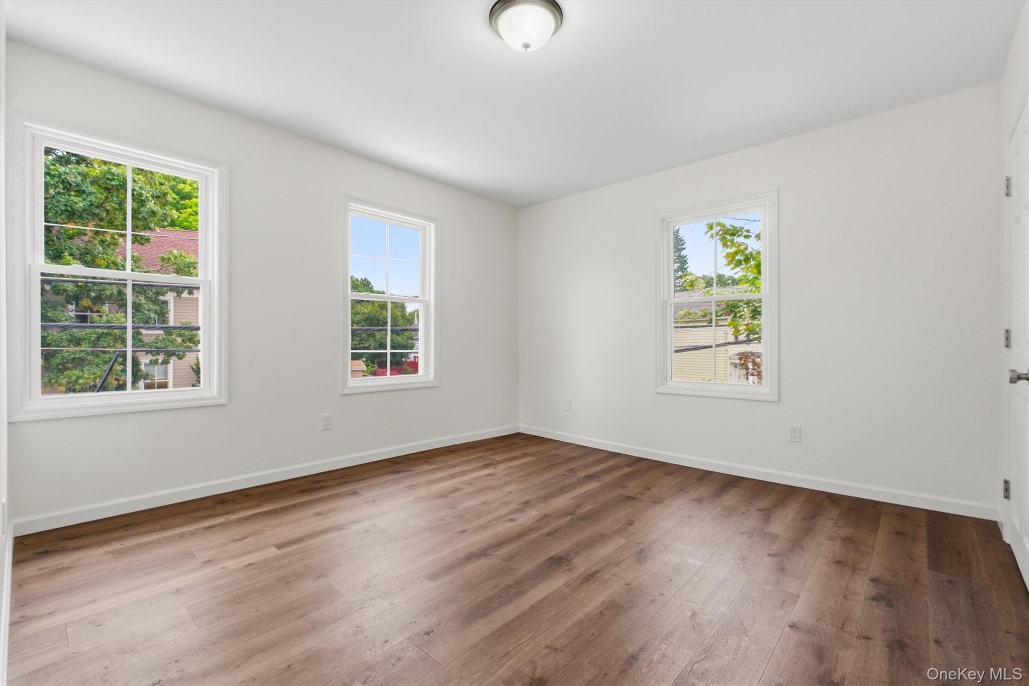 119 Verplanck Avenue thumbnail 34