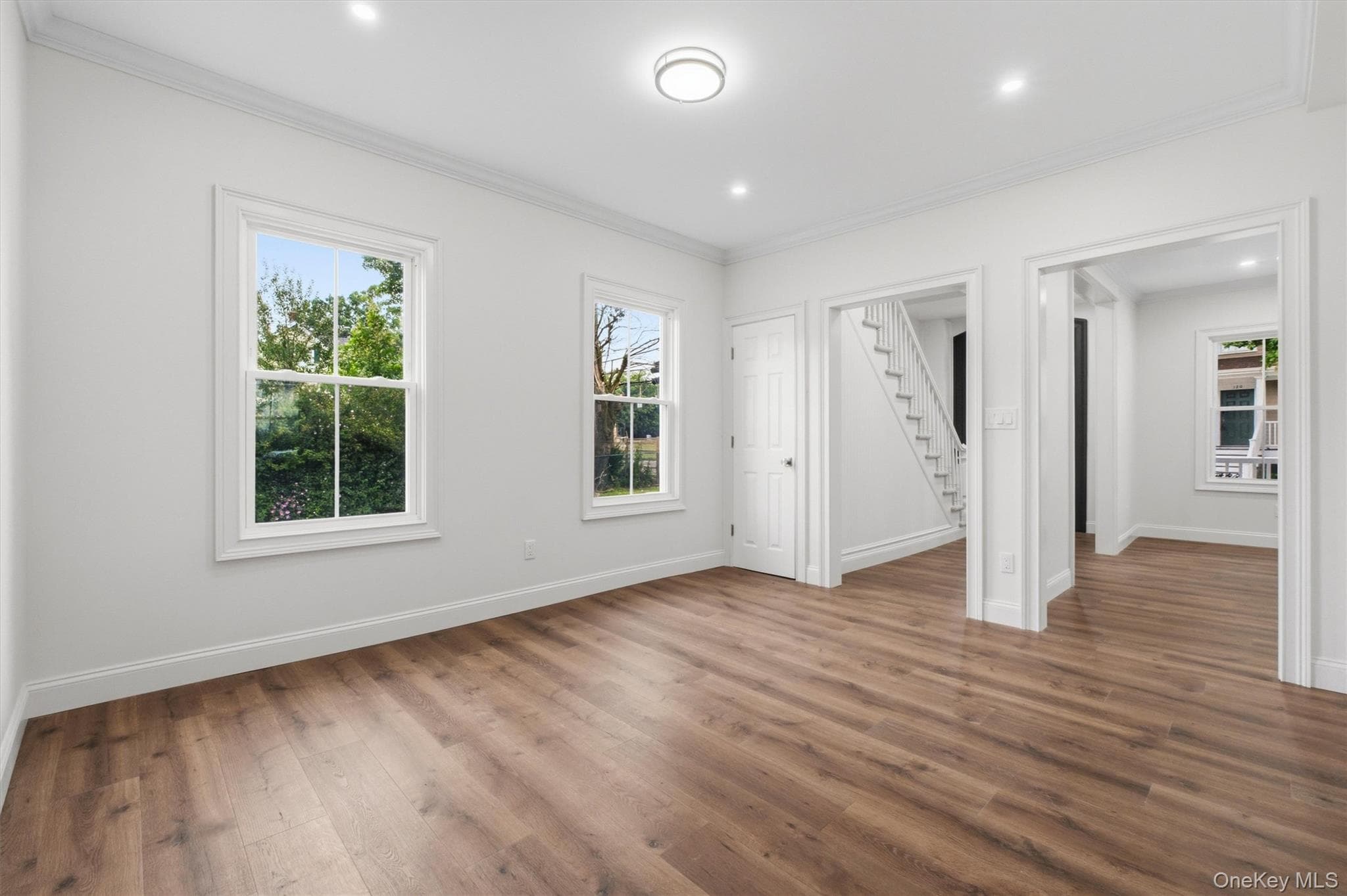 119 Verplanck Avenue thumbnail 15