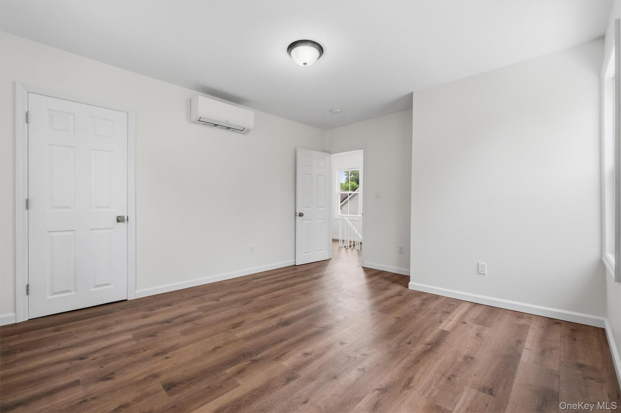 119 Verplanck Avenue thumbnail 36