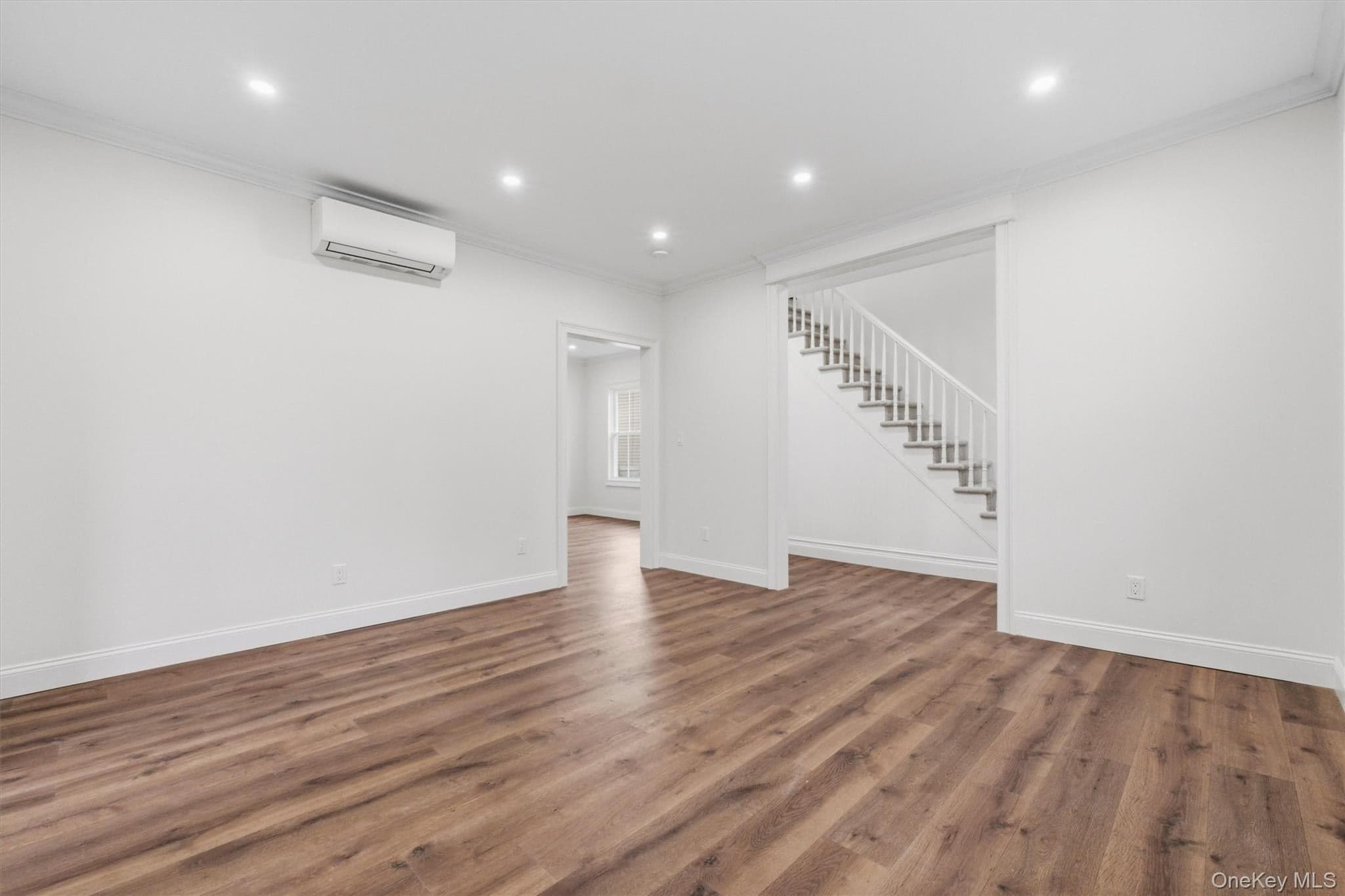 119 Verplanck Avenue thumbnail 12