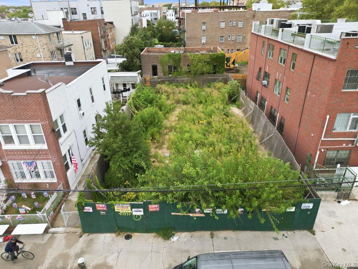 6710 15th Avenue thumbnail 2