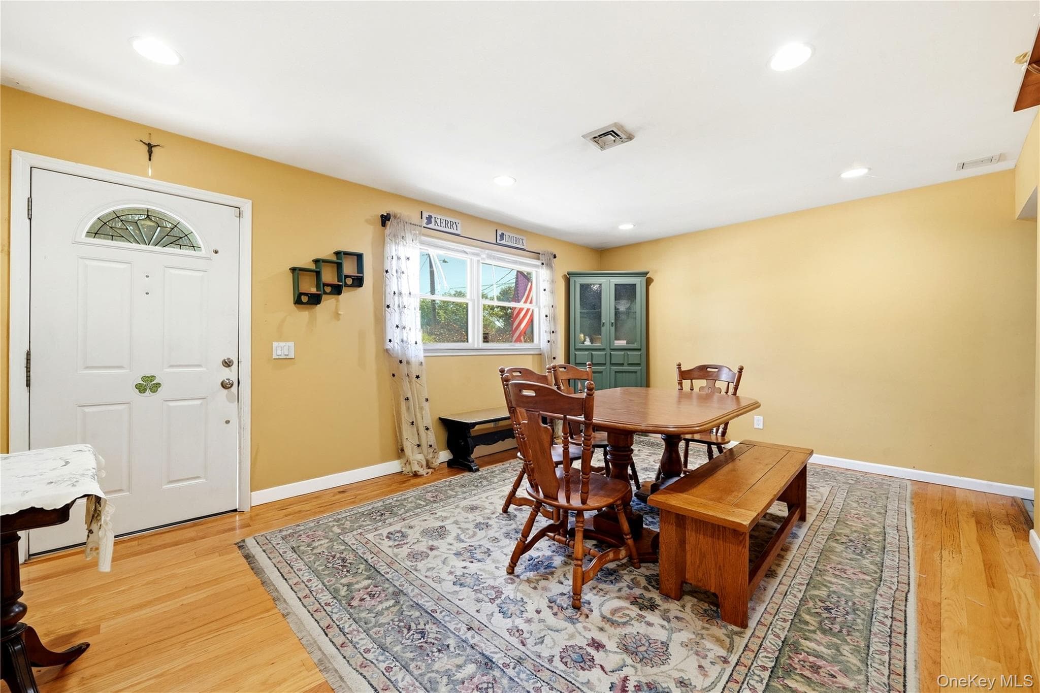 98 Smith Avenue thumbnail 5