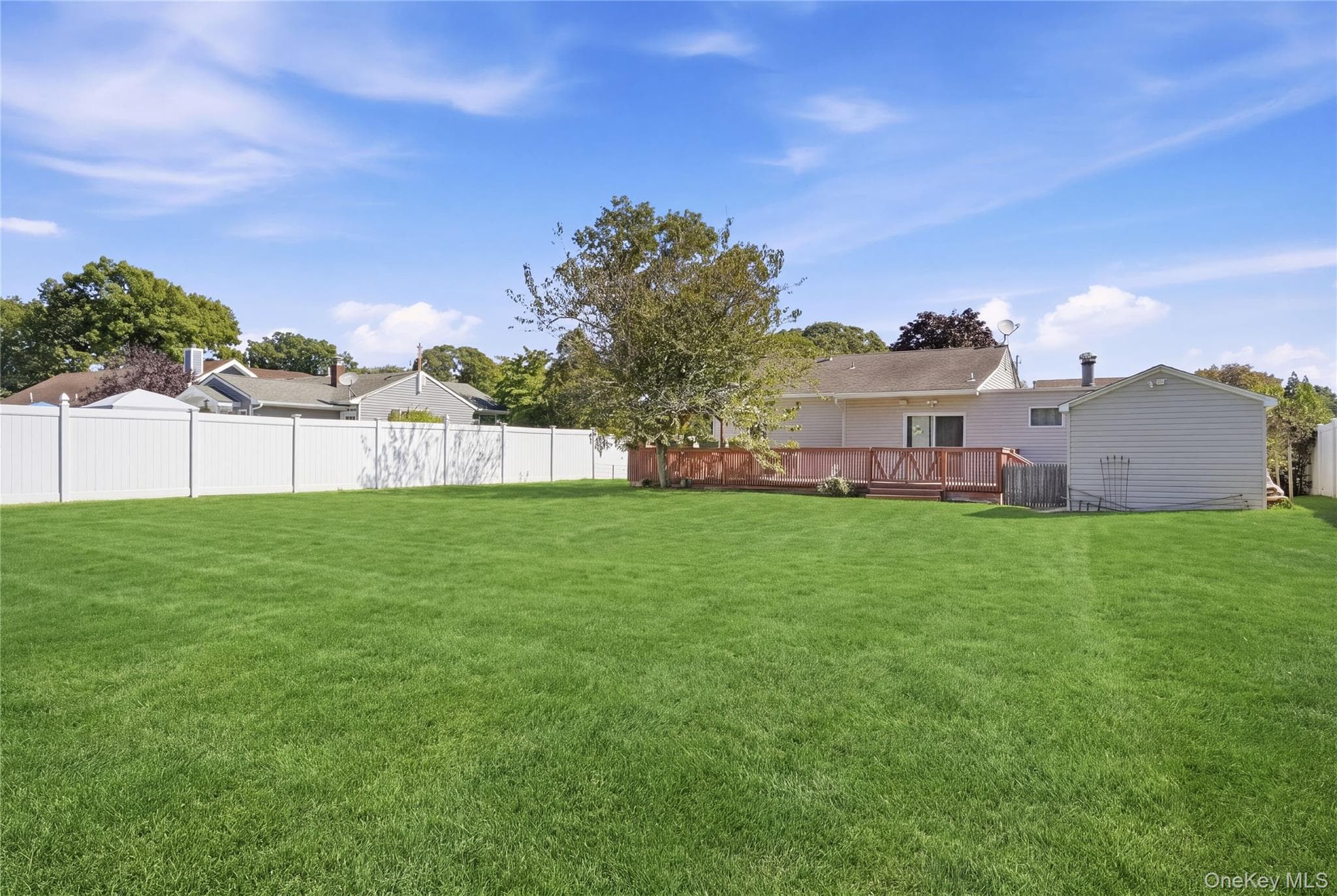 98 Smith Avenue thumbnail 28