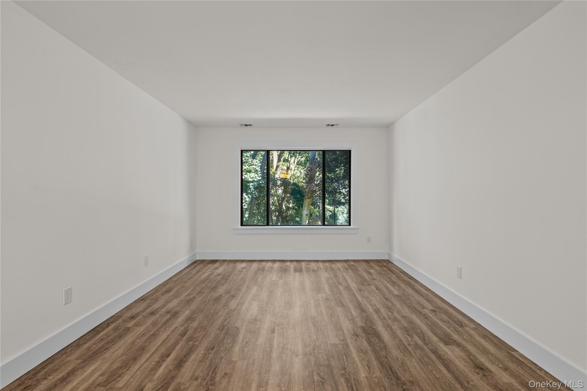 3307 Pine Cone Court thumbnail 13