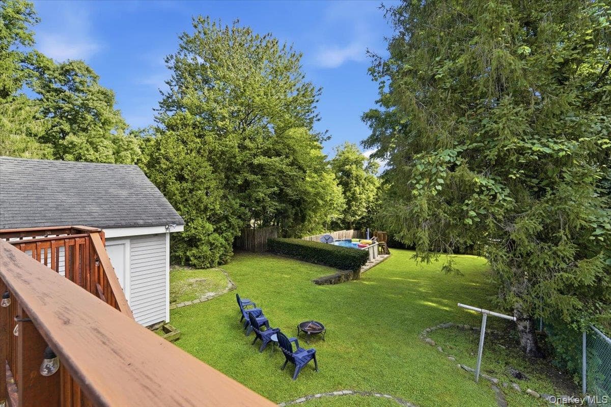 9 Lawrence Drive thumbnail 33