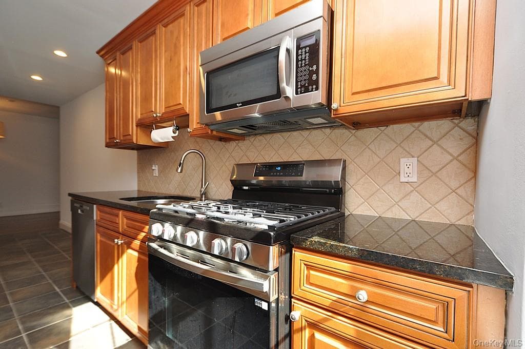 105 Garth Road Unit: 5H thumbnail 12