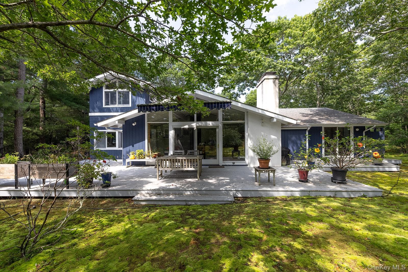 197 Two Holes Water Road, East Hampton