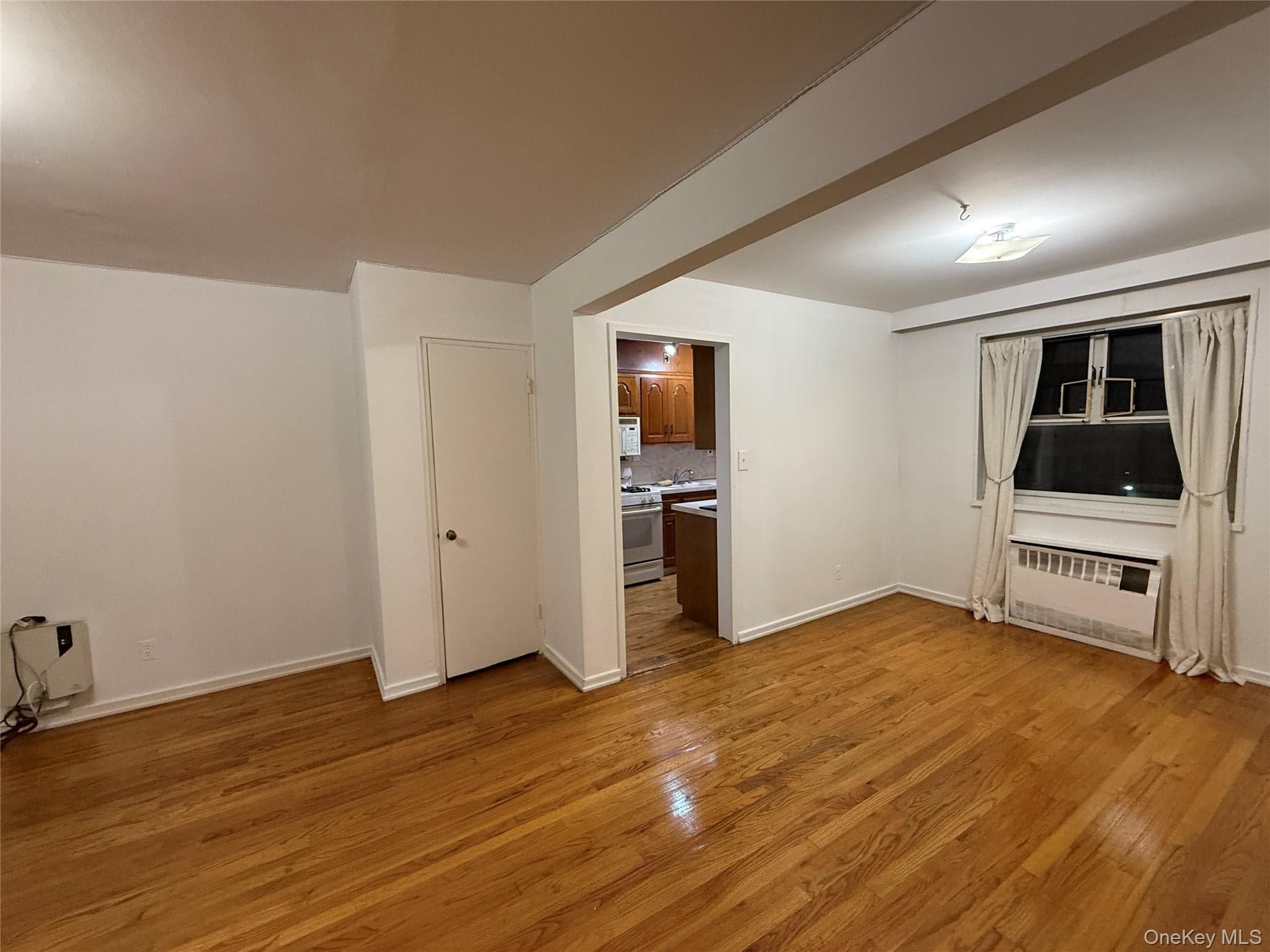 220-20 Stronghurst Avenue Unit: 20 thumbnail 3