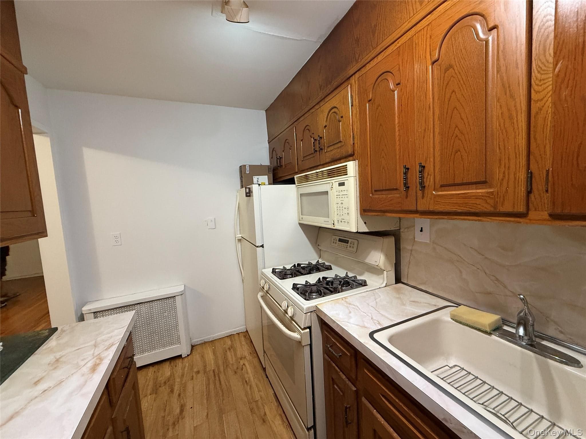 220-20 Stronghurst Avenue Unit: 20 thumbnail 6