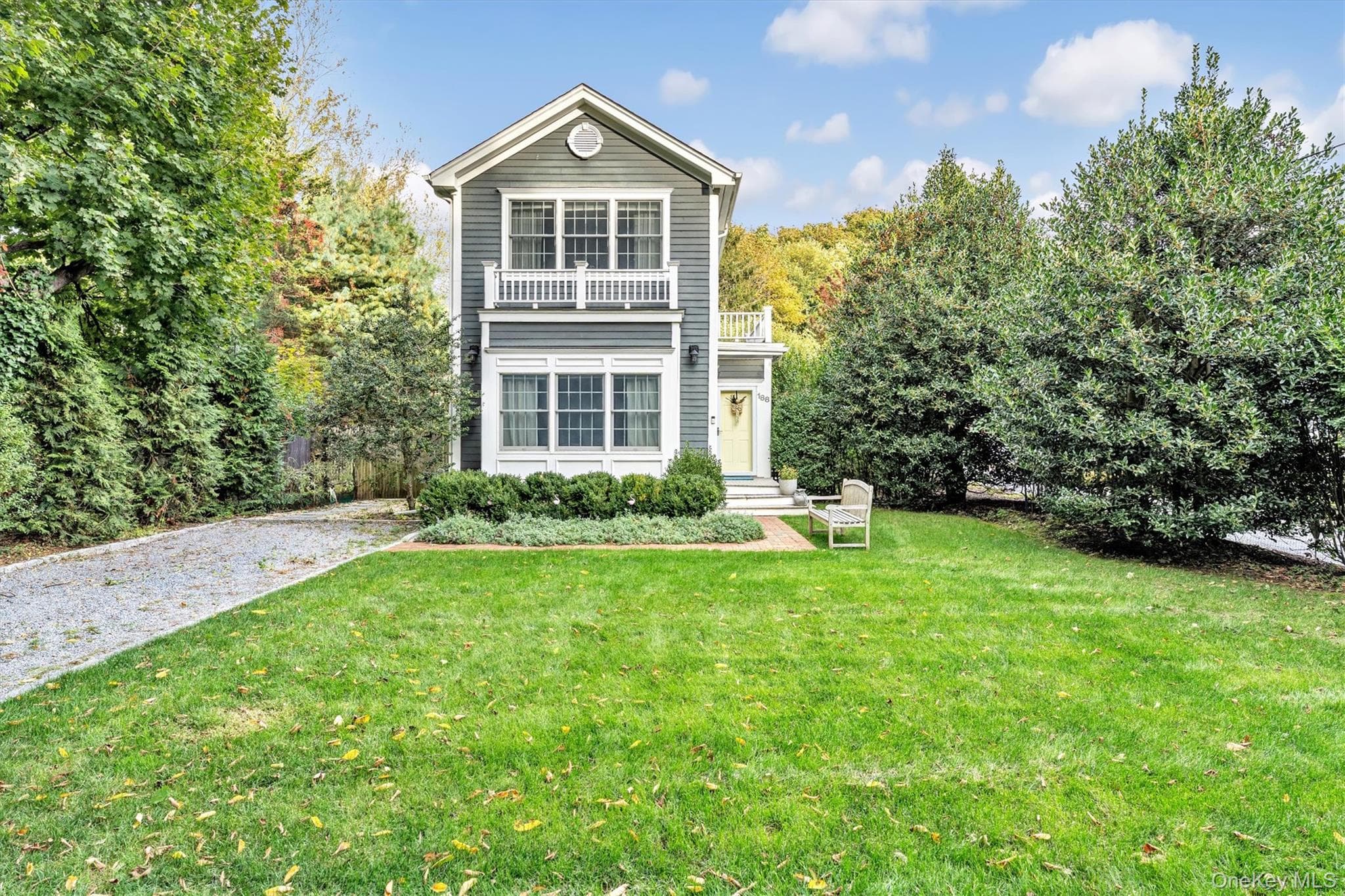 188 S Country Road, Remsenburg