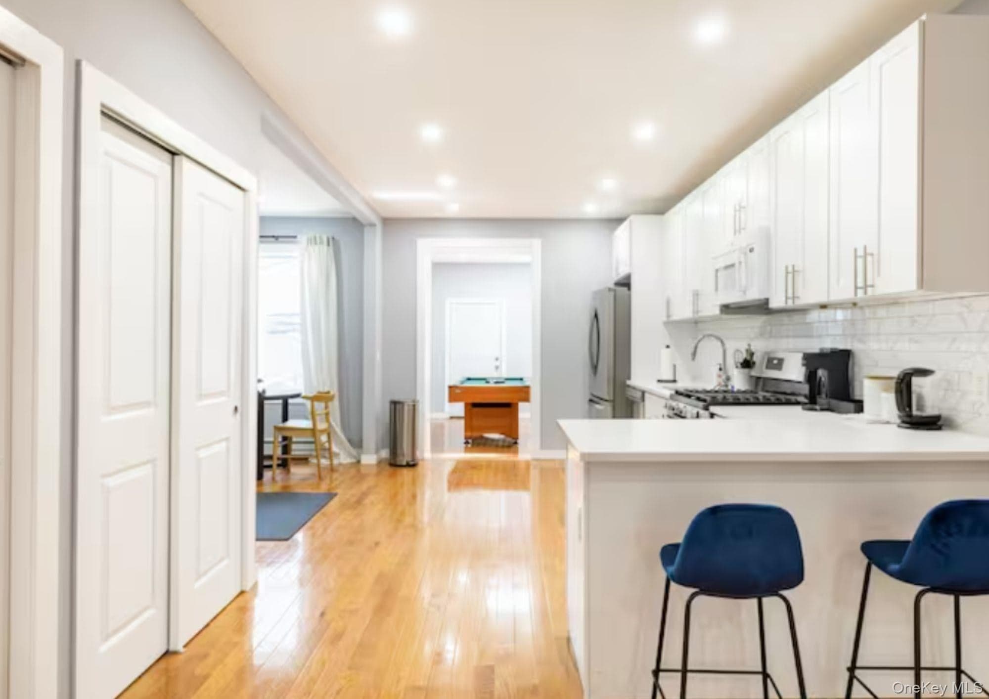 107 Utica thumbnail 23