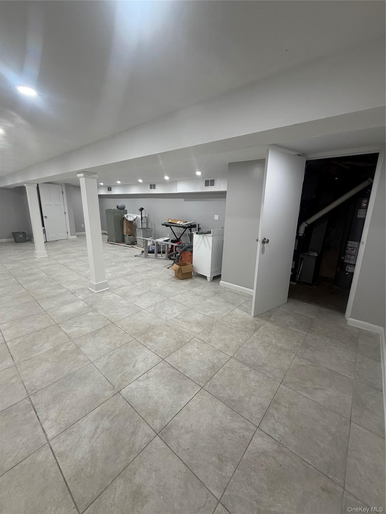 2410 Boston Post Road thumbnail 28