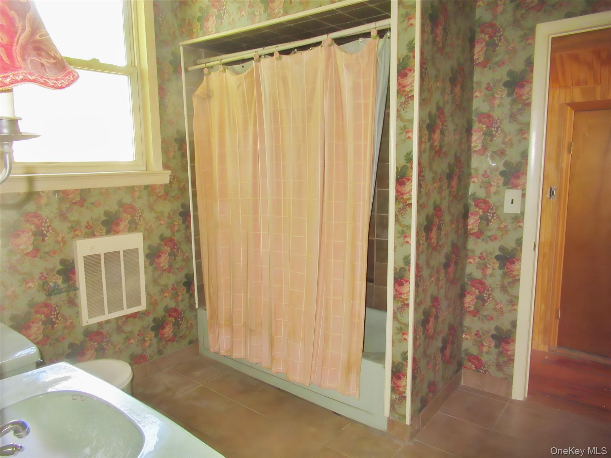2 Academy Avenue thumbnail 18