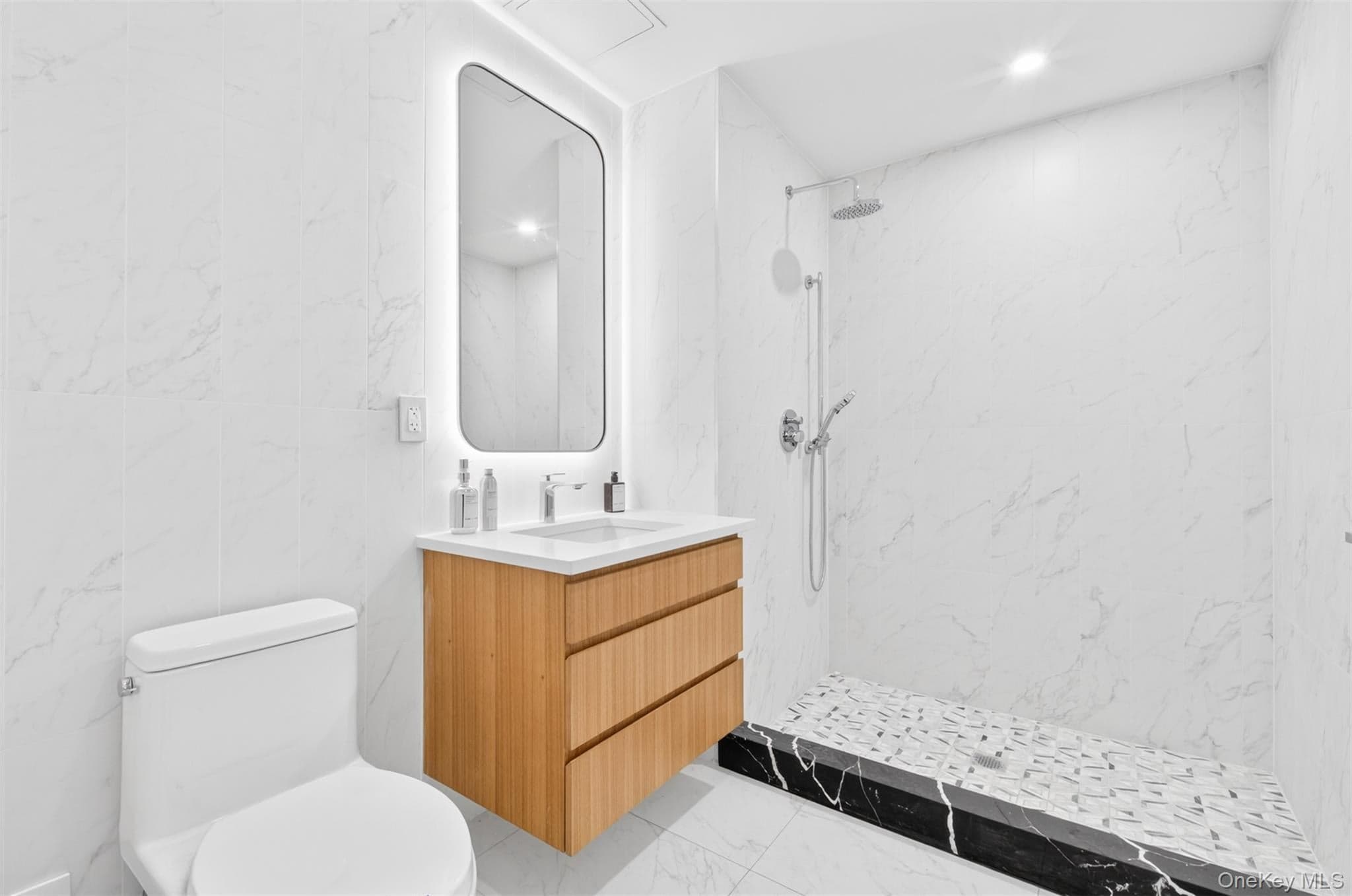 133-25 37th Avenue Unit: 17D thumbnail 22