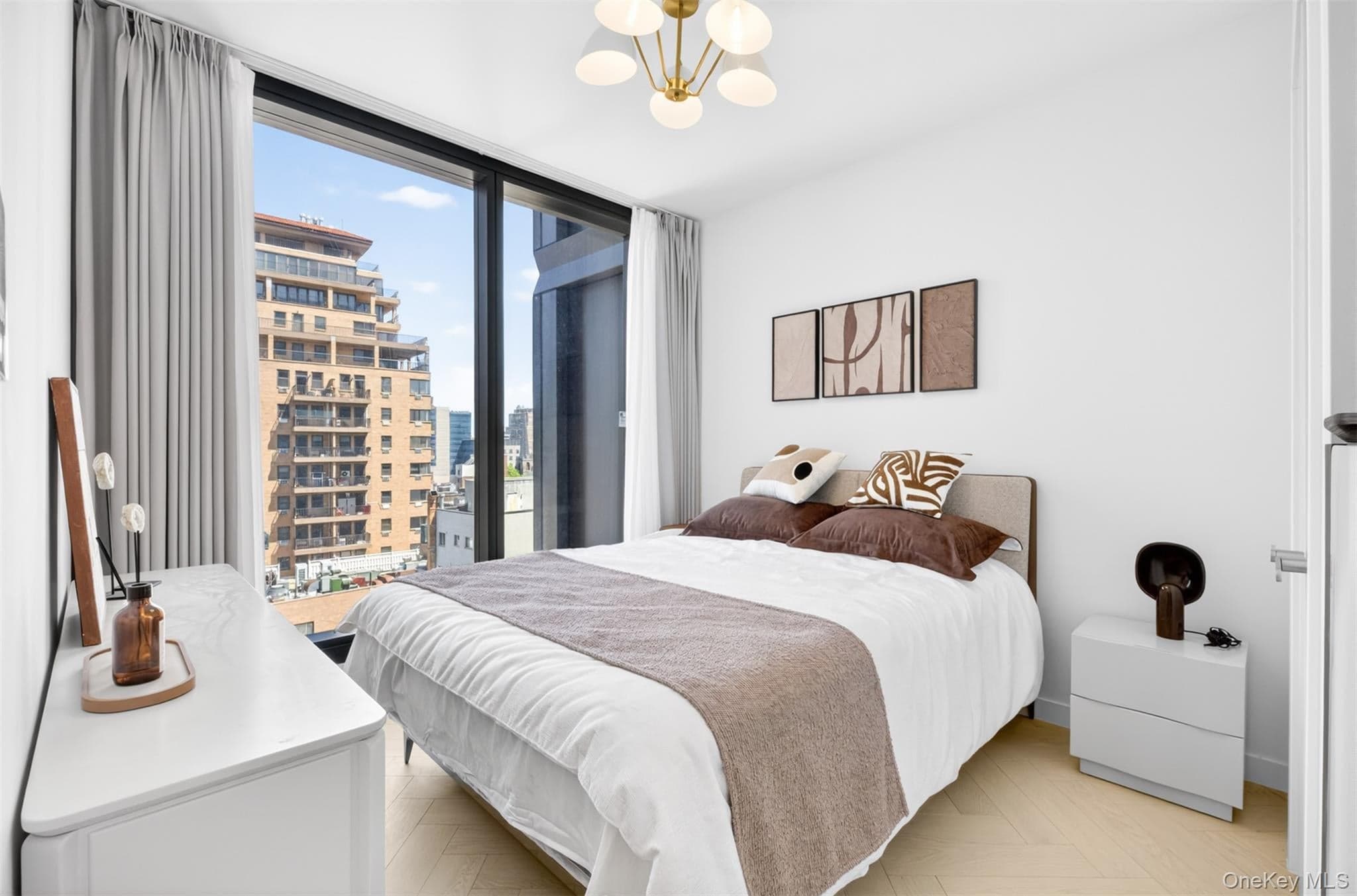 133-25 37th Avenue Unit: 17D thumbnail 6