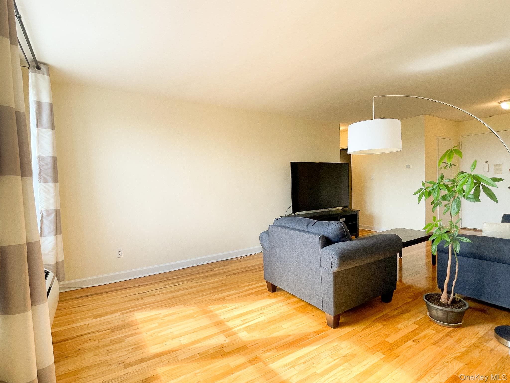 15105 Cross Island Parkway PKWY Unit: 2C thumbnail 3