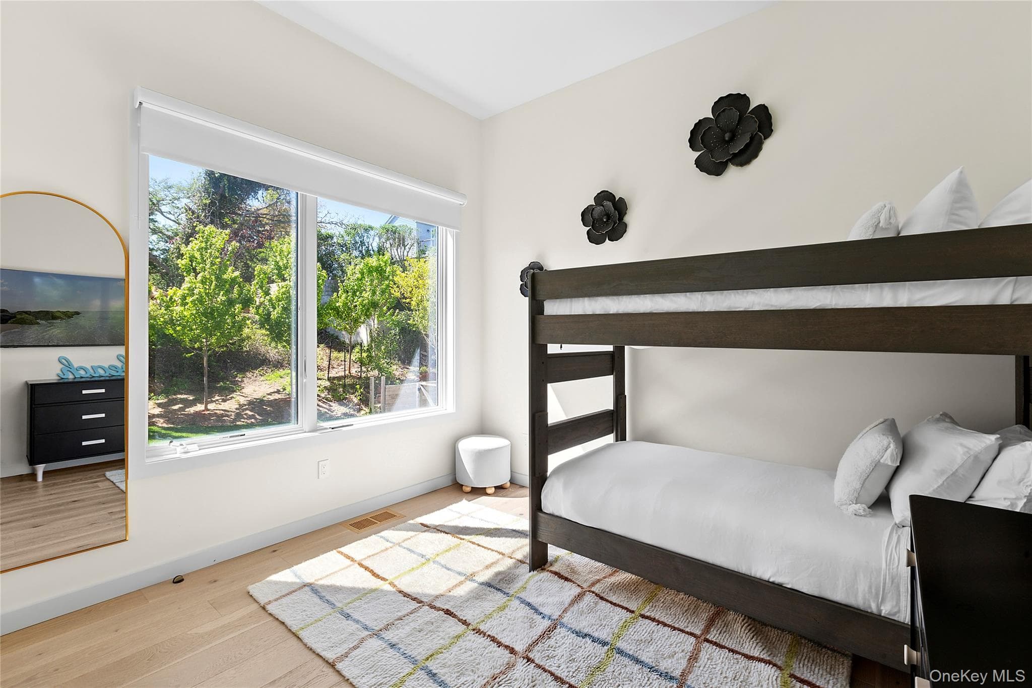 29 Monroe Drive thumbnail 19