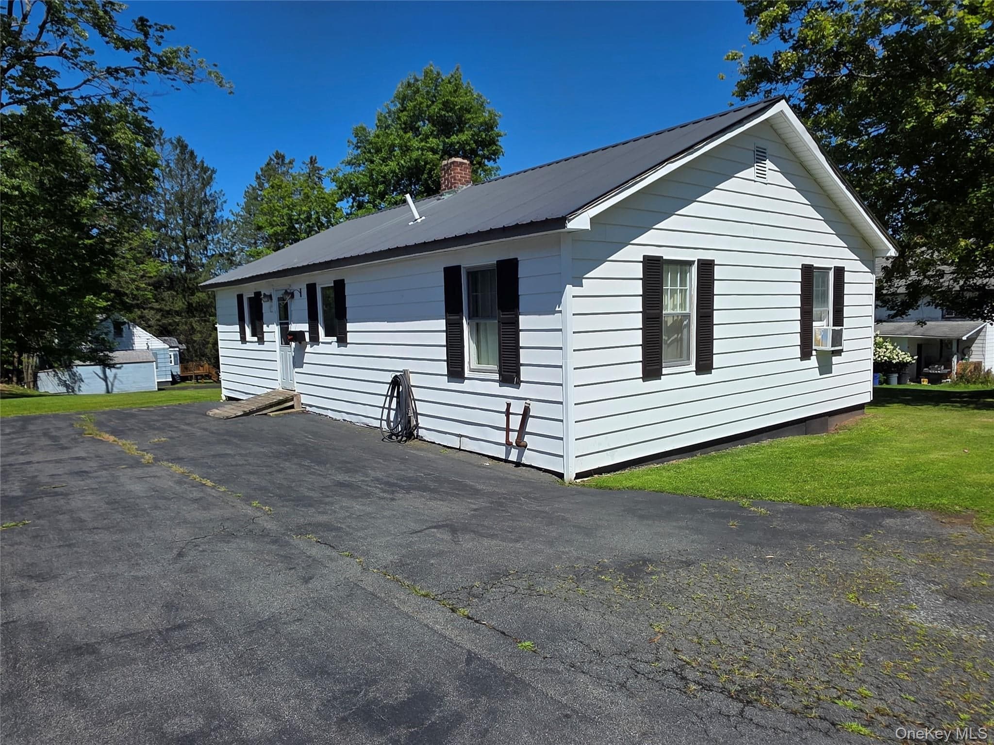 12 Winthrop Avenue thumbnail 4