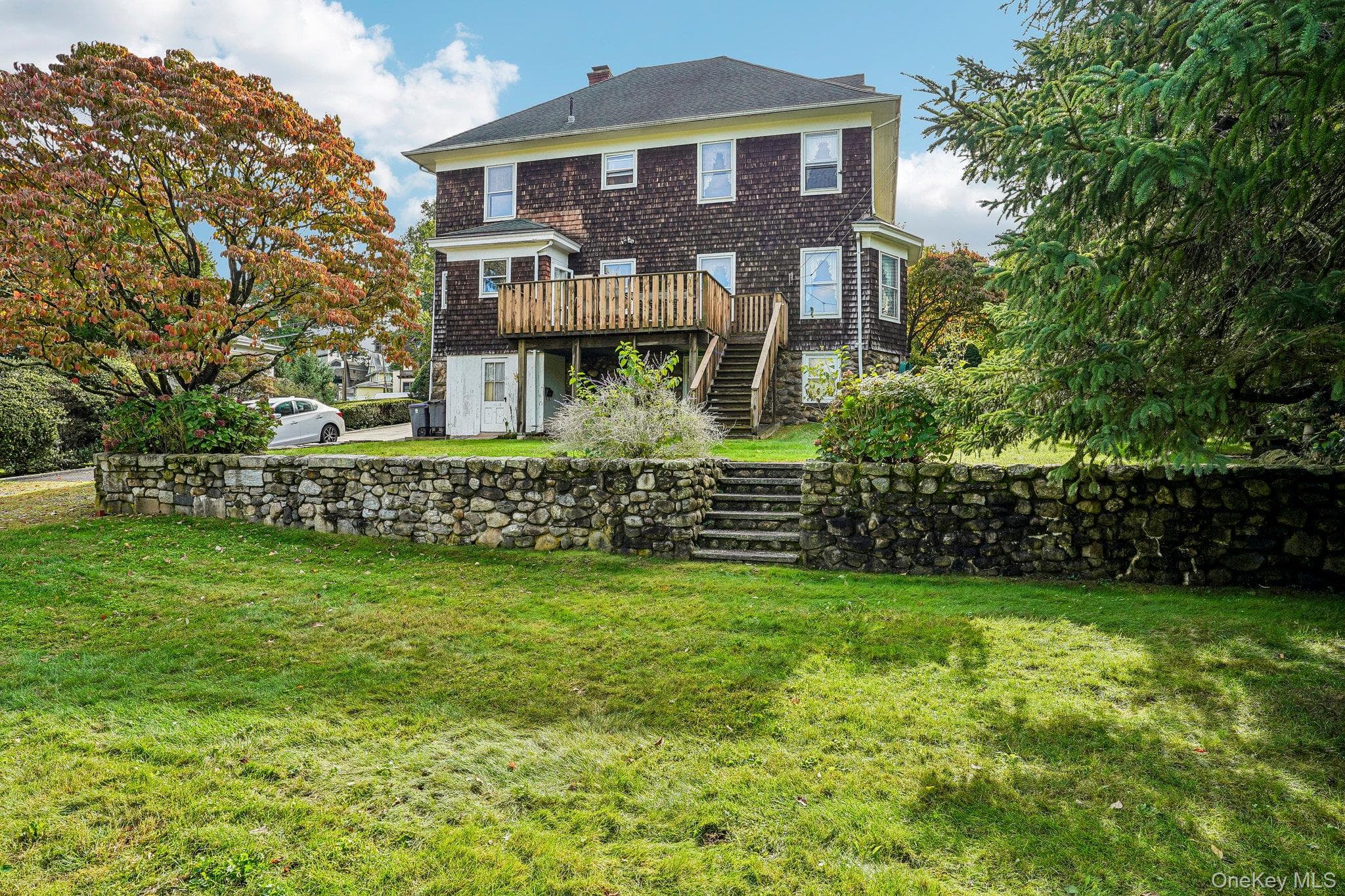 270 Fisher Avenue thumbnail 4