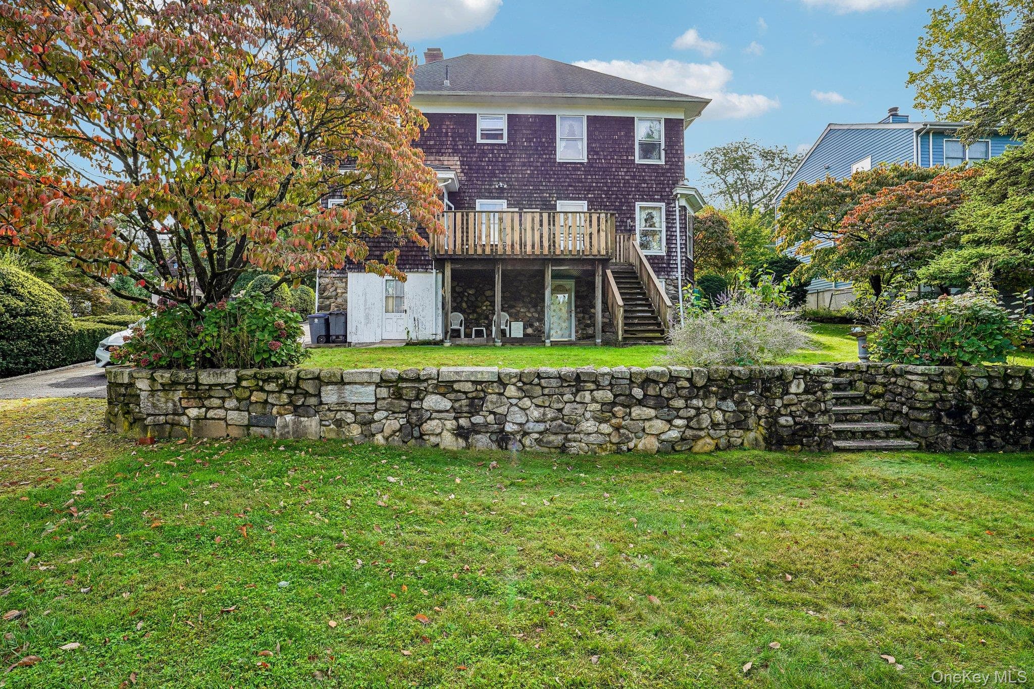 270 Fisher Avenue thumbnail 3