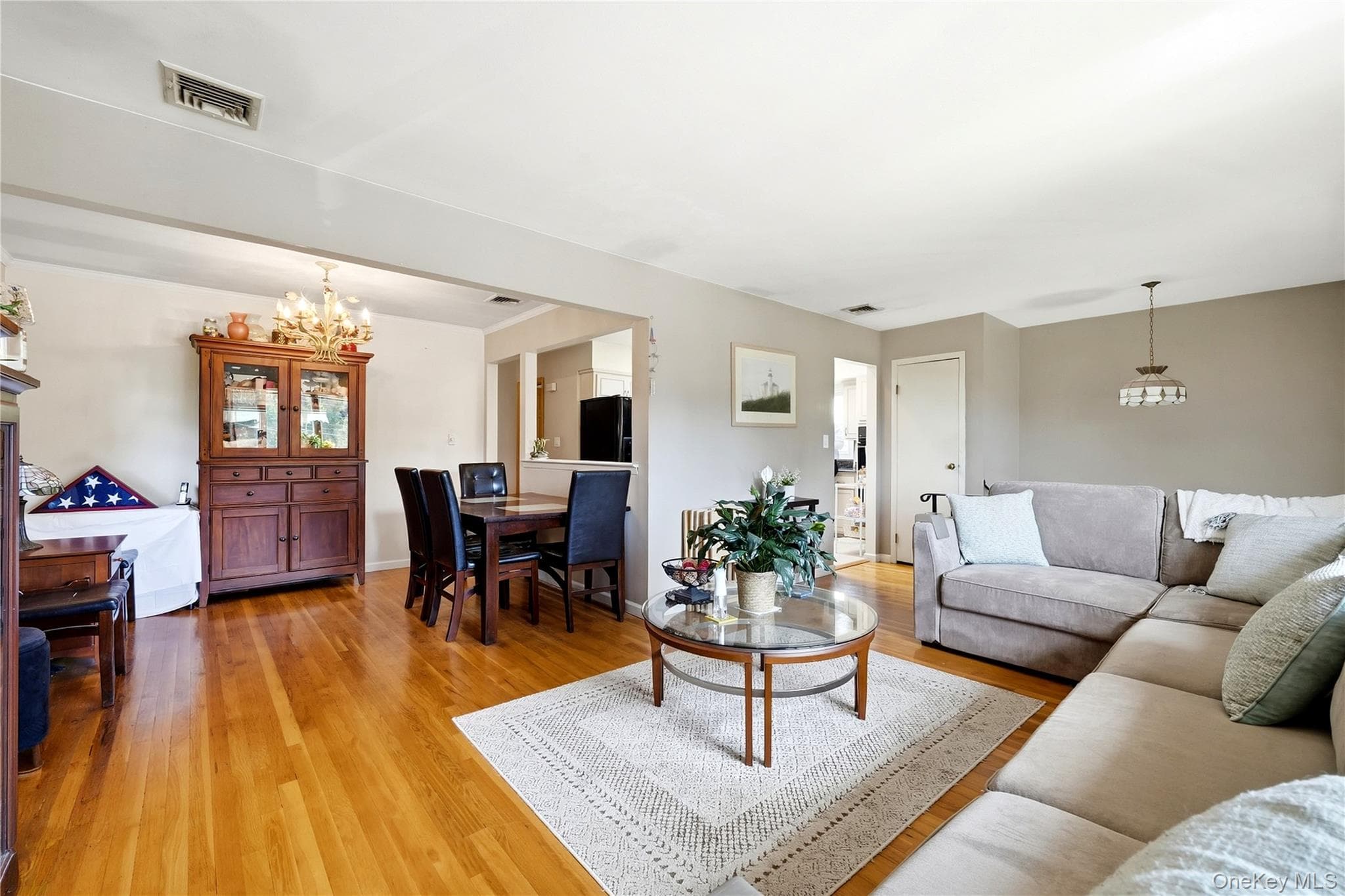 29 Suffolk Road Unit: A thumbnail 6