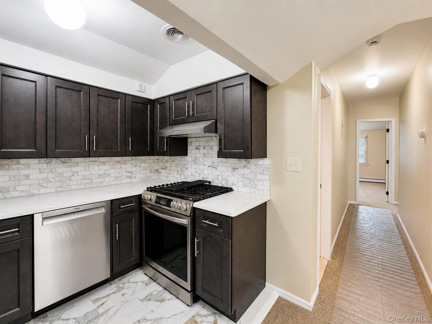2357 Demeyer Street thumbnail 5
