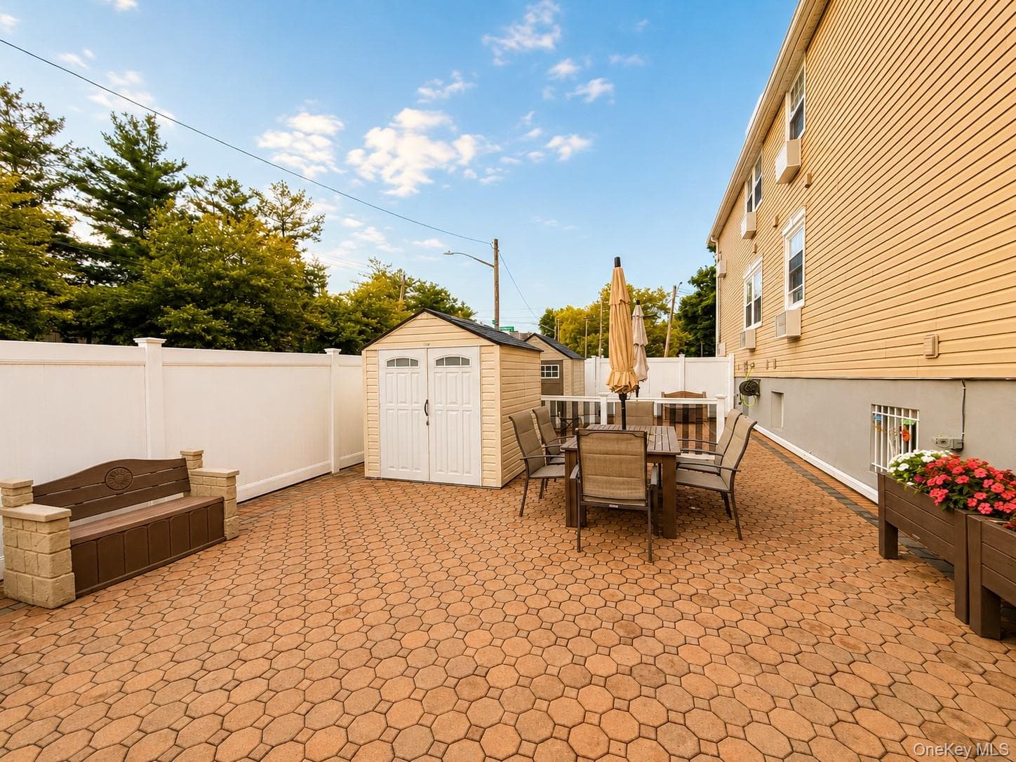 2357 Demeyer Street thumbnail 47