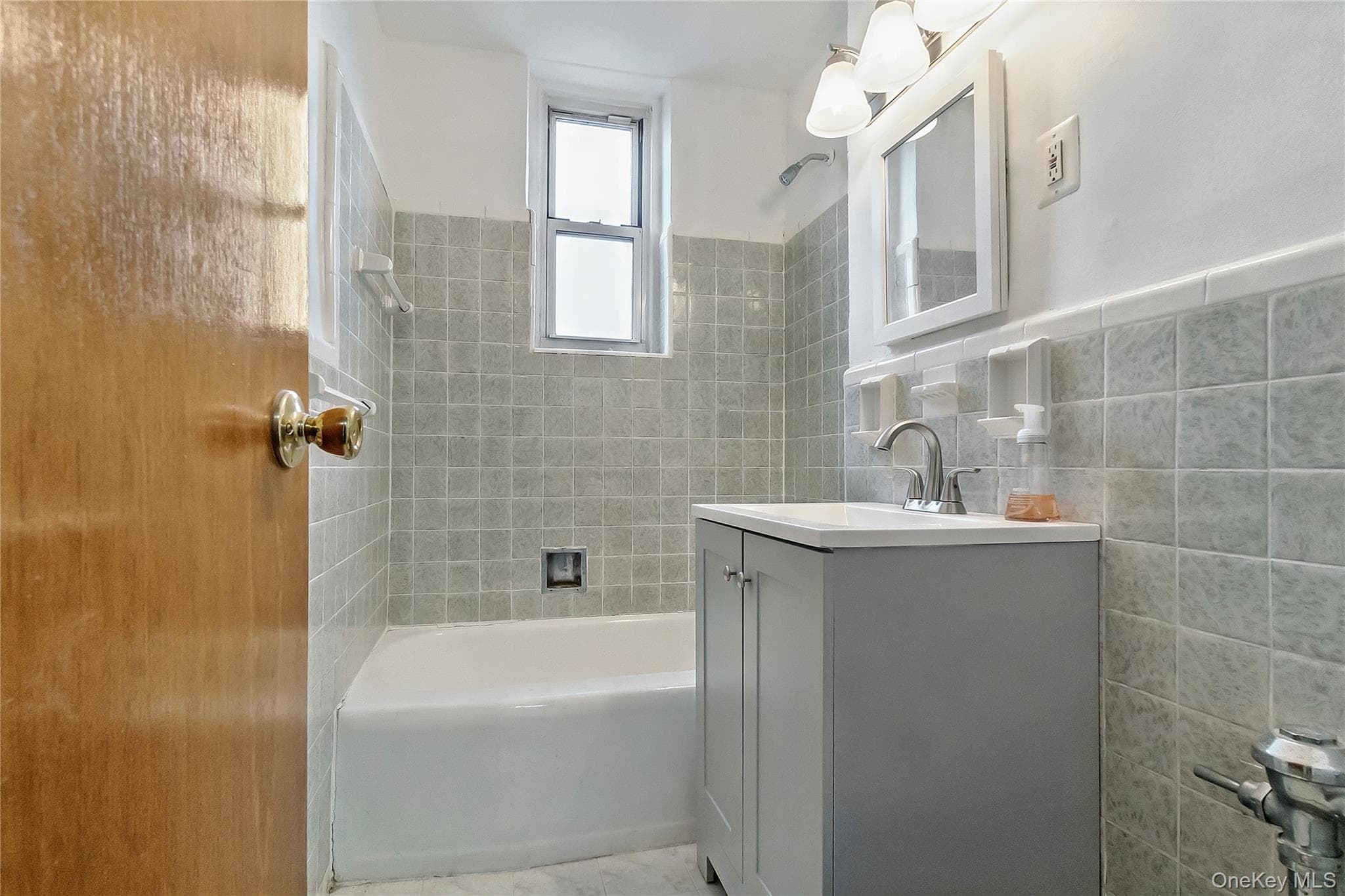 133 Beach 120th Street Unit: 1E thumbnail 7