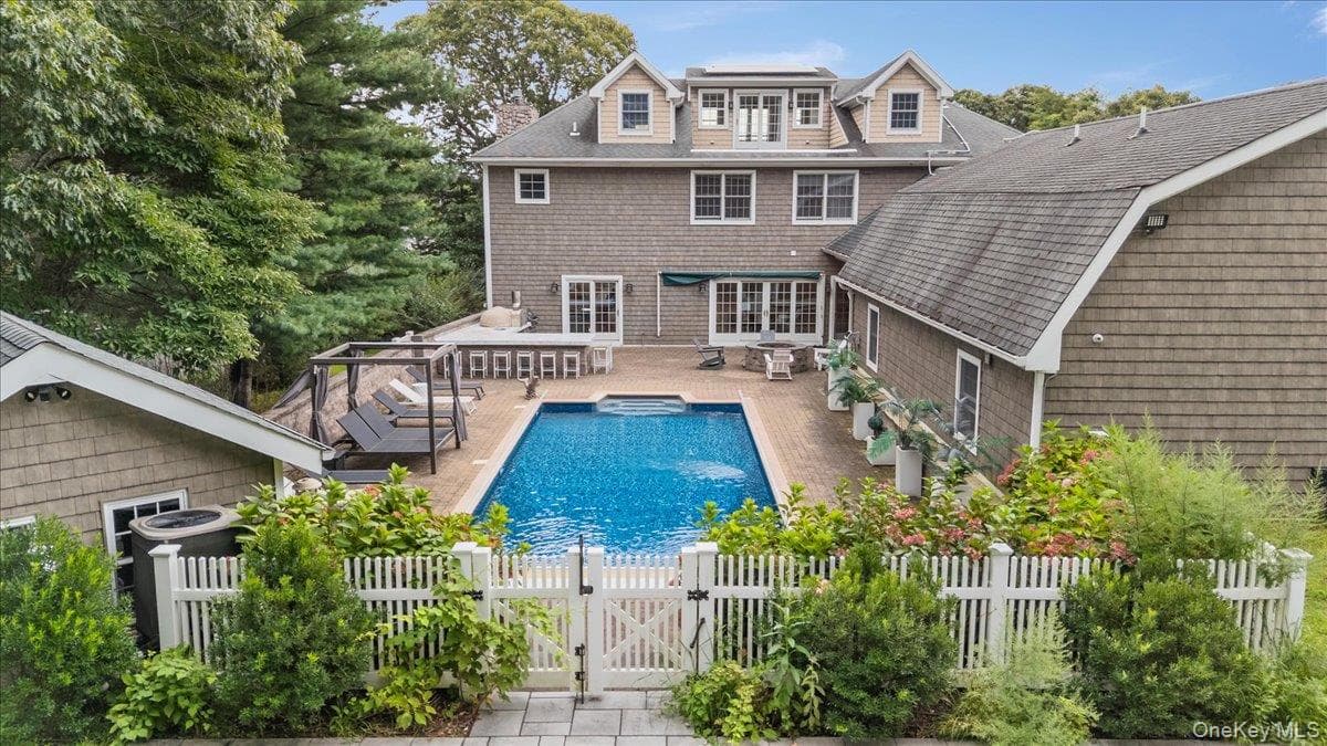 33A Newtown Road, Hampton Bays