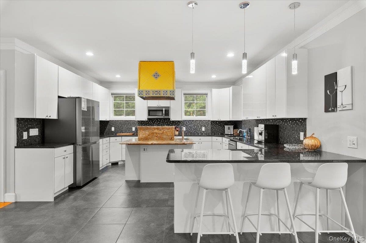 33A Newtown Road thumbnail 12