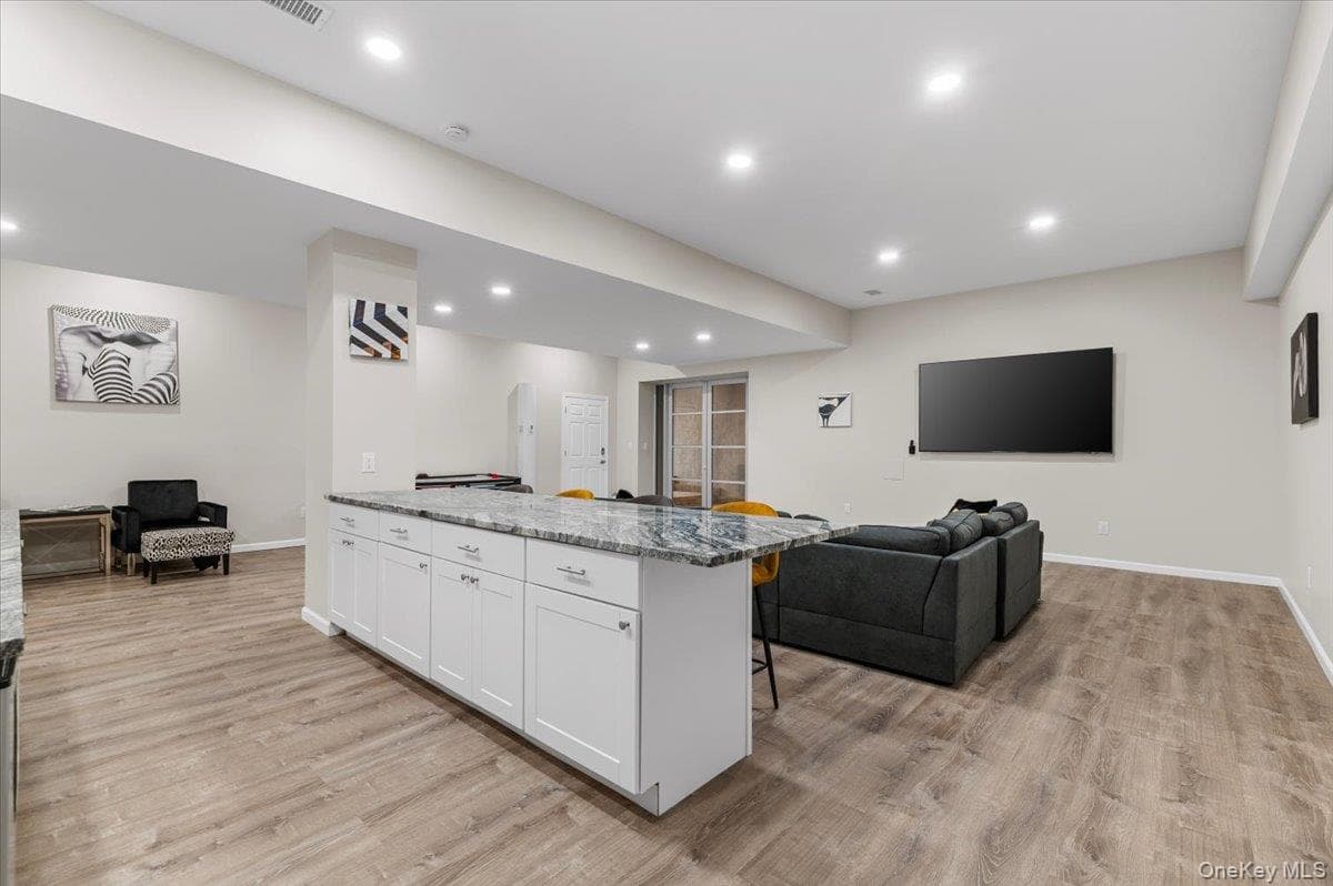 33A Newtown Road thumbnail 33