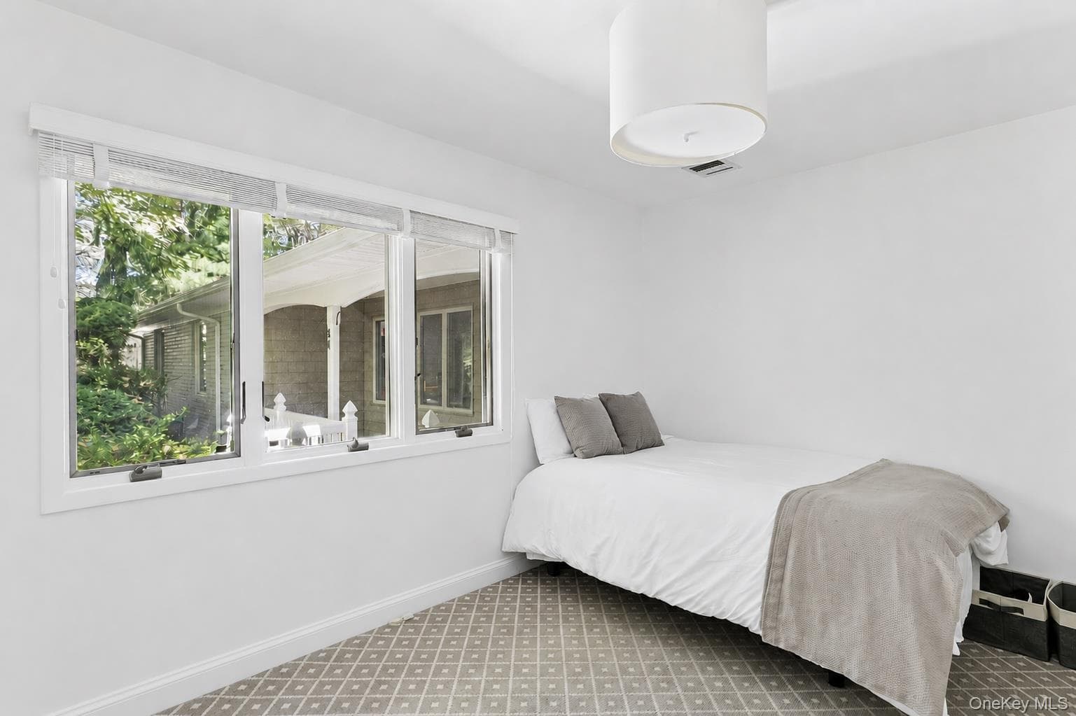 54 Dix Woods Drive thumbnail 10