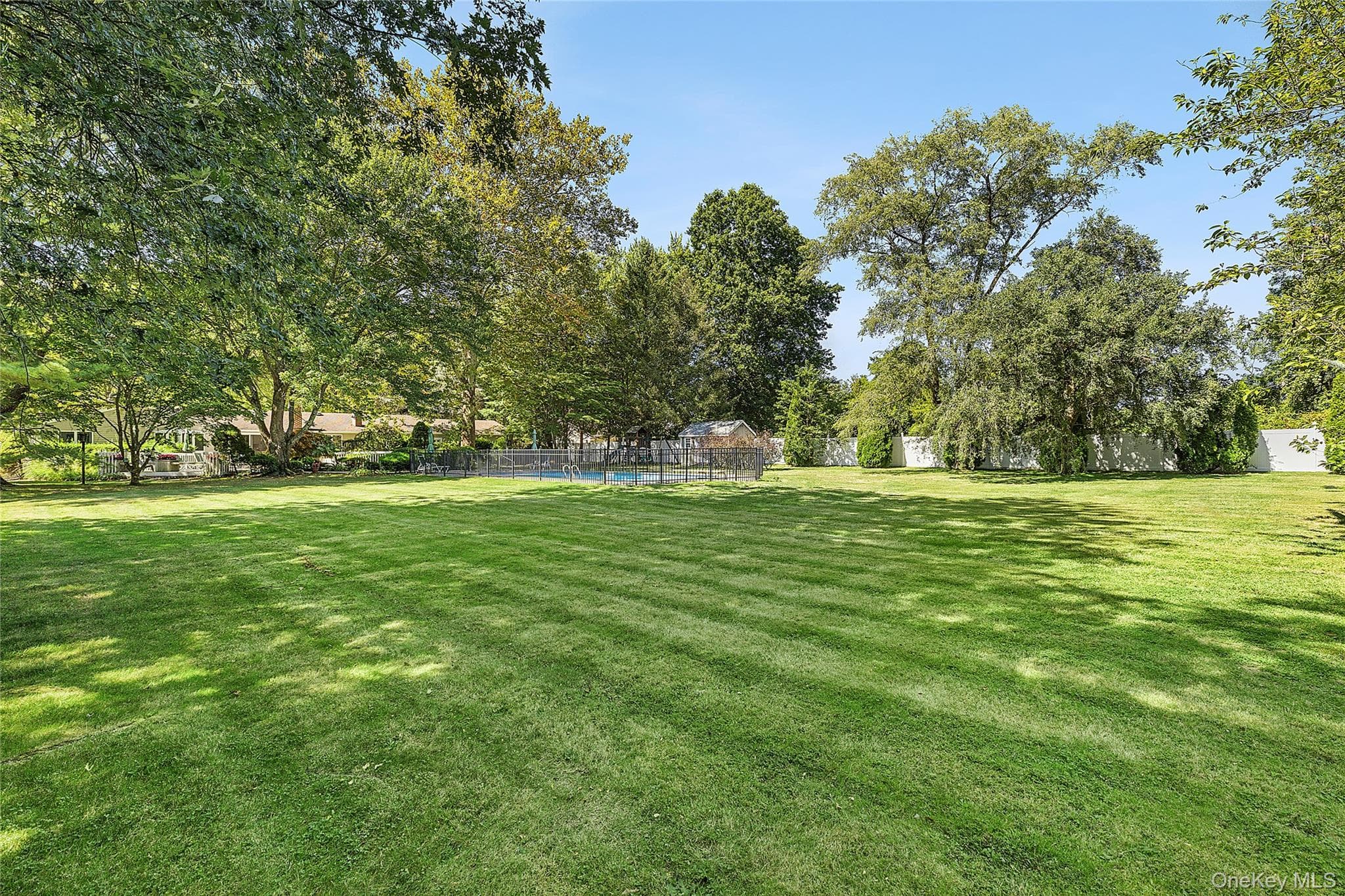 54 Dix Woods Drive thumbnail 21