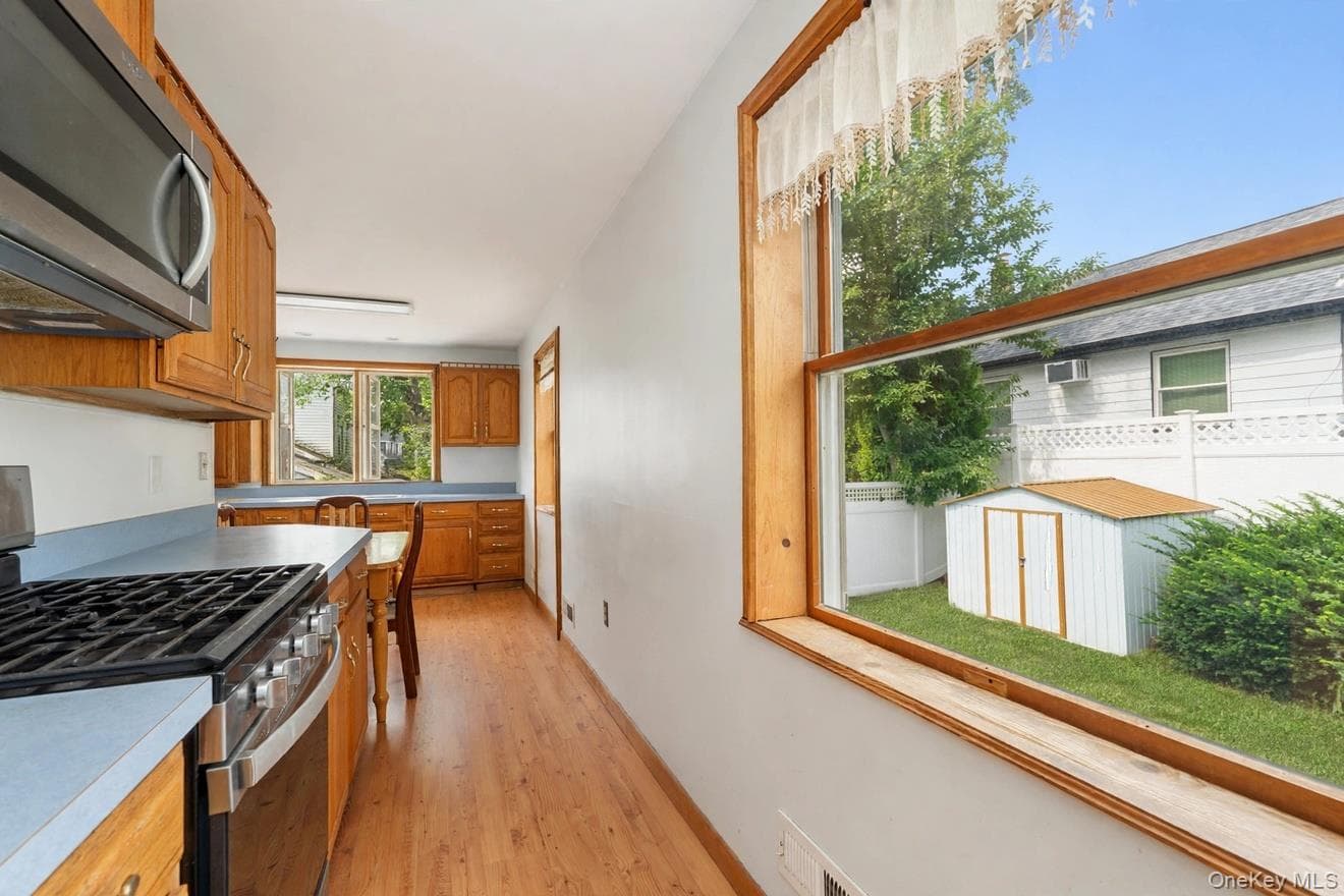 230 Lindenwood Road thumbnail 10